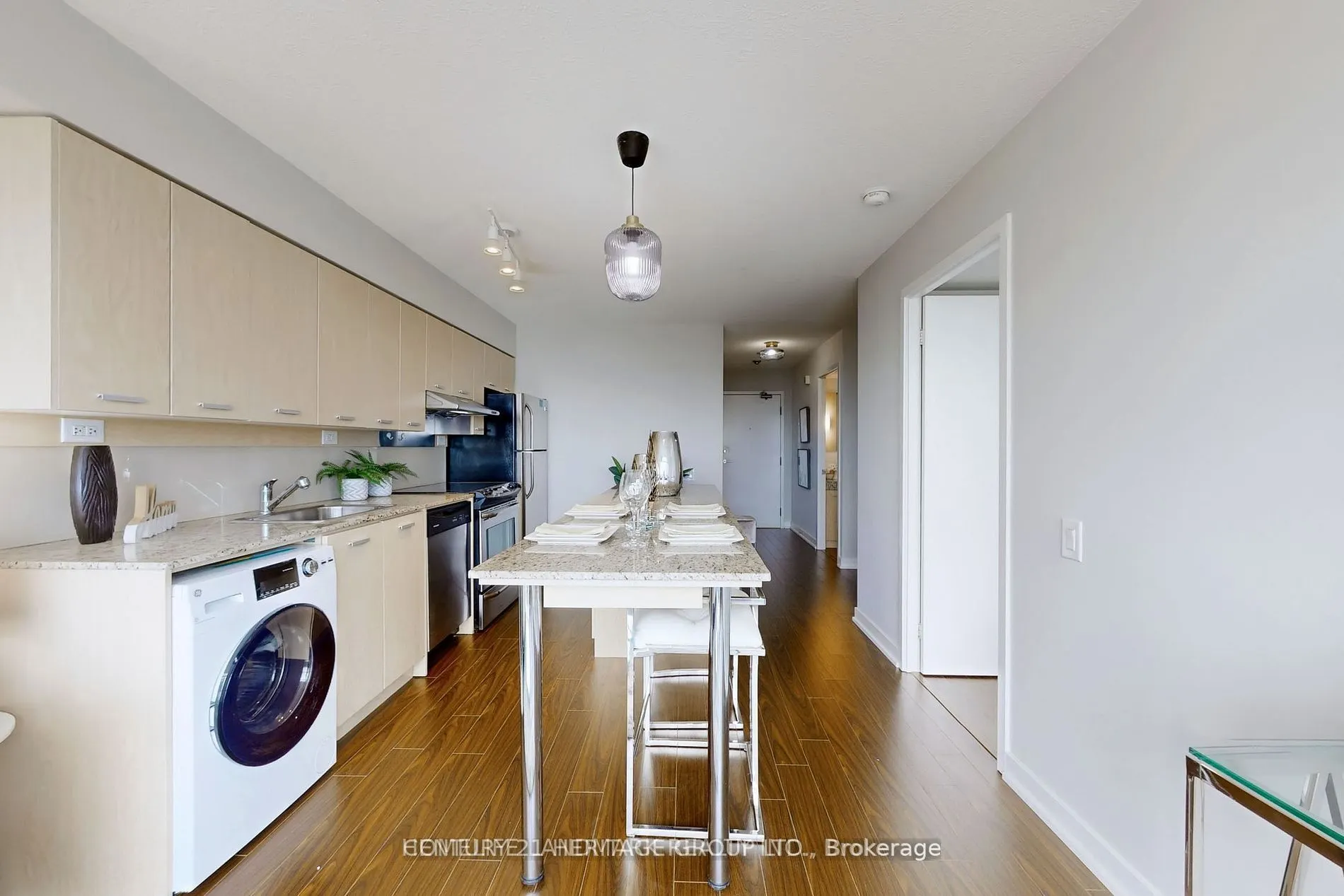 15 Singer Court, #1103