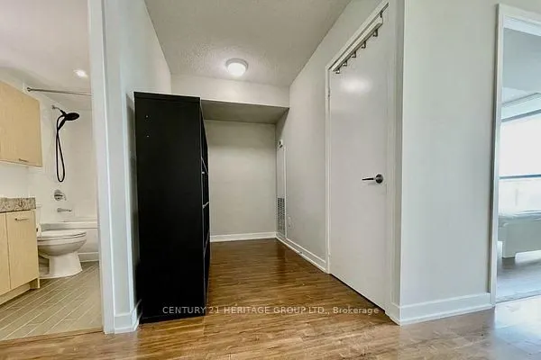 15 Singer Court, #1103