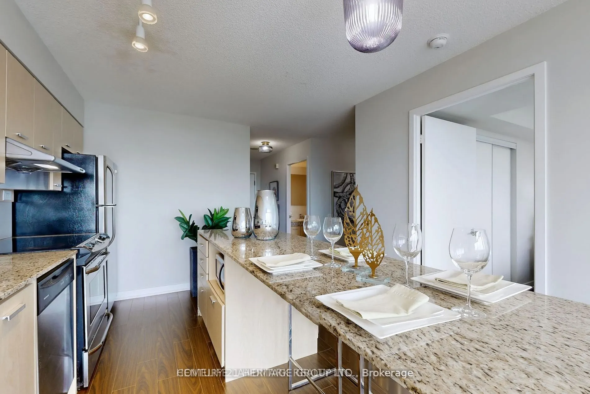 15 Singer Court, #1103