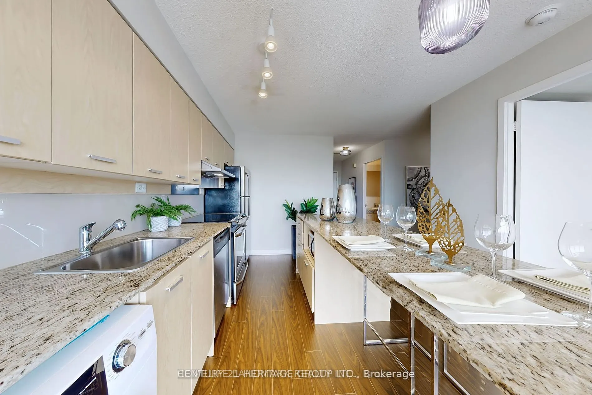 15 Singer Court, #1103