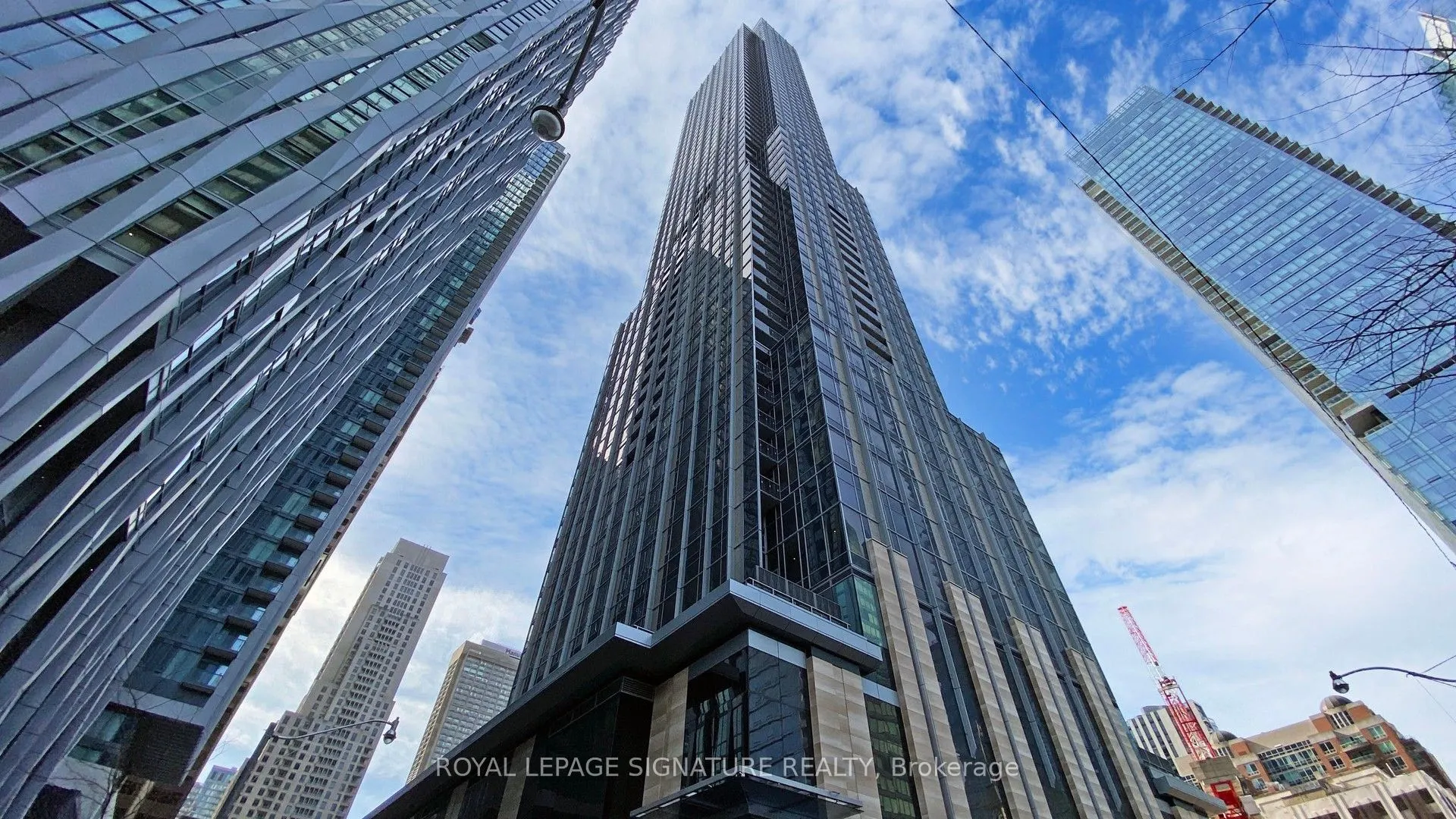 11 Yorkville Avenue, #4405