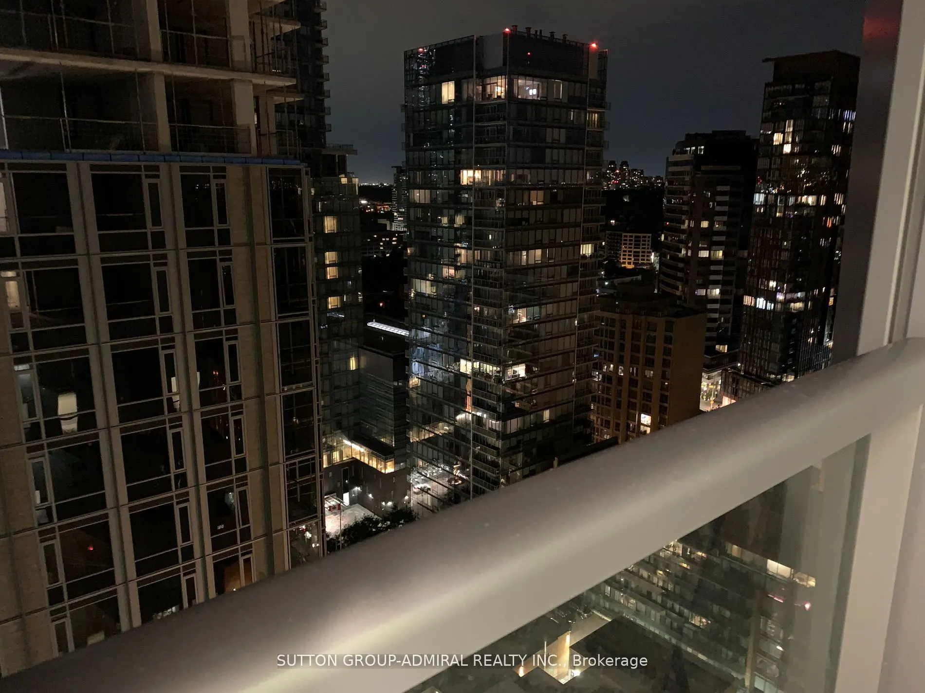 1 Yorkville Avenue, #2203