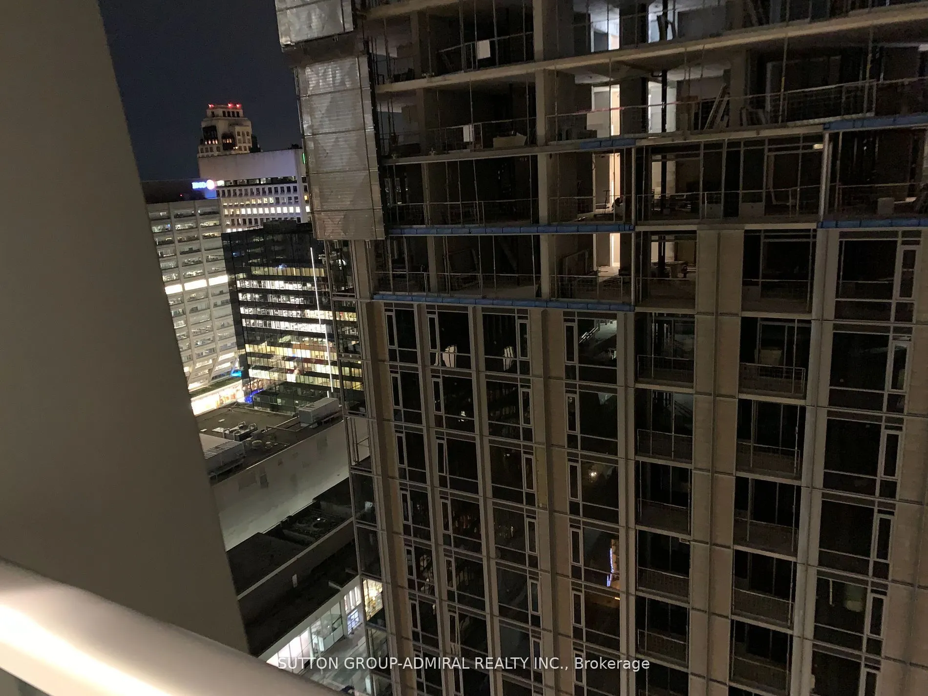 1 Yorkville Avenue, #2203