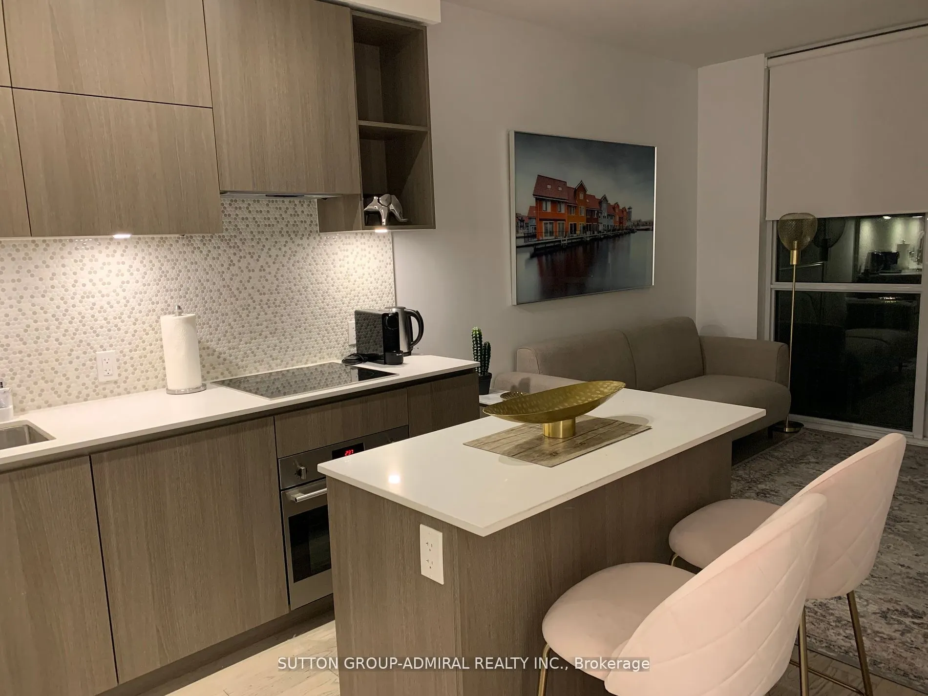 1 Yorkville Avenue, #2203