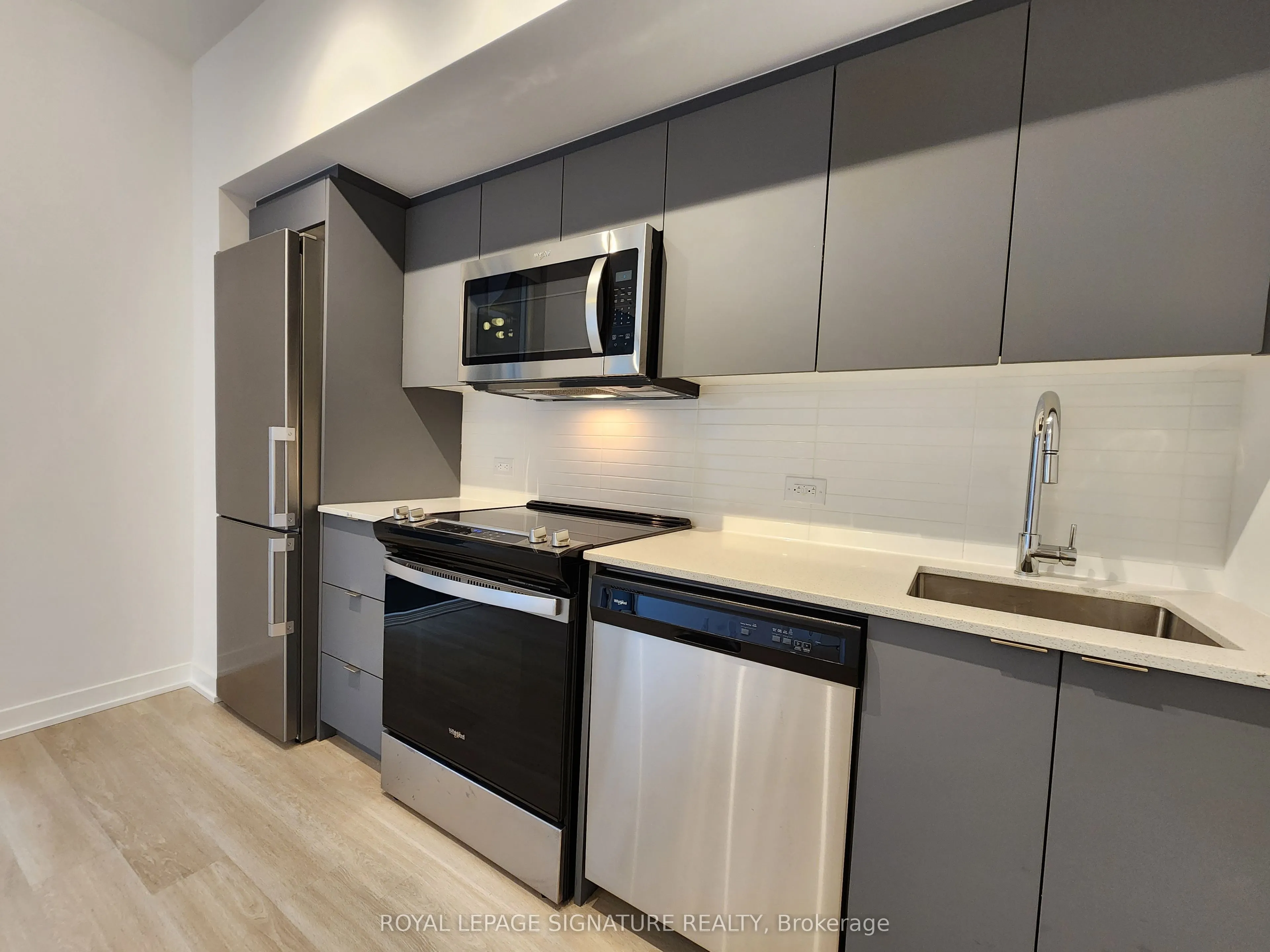 30 Tretti Way, #905