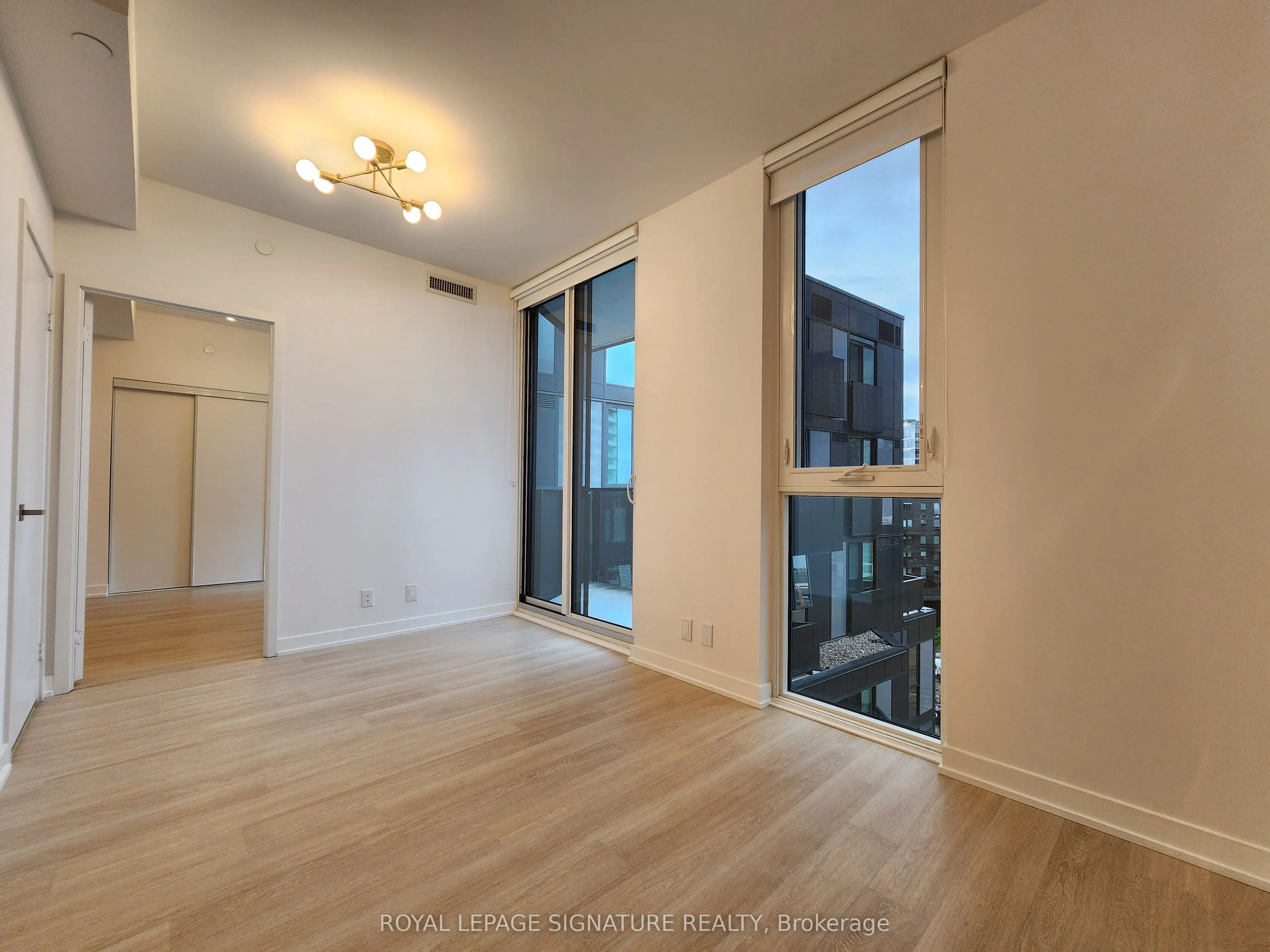 30 Tretti Way, #905