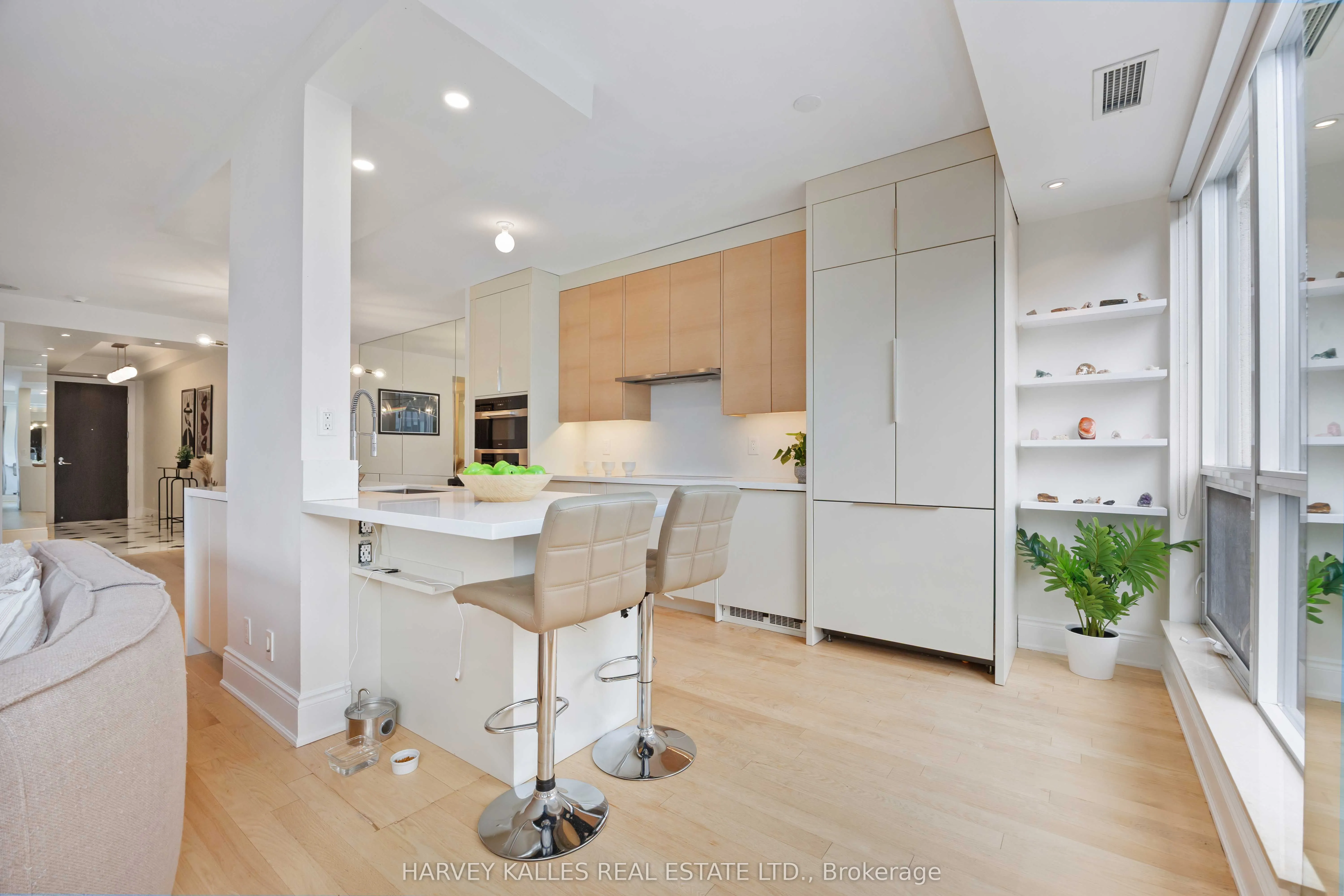 10 Bellair Street, #1403