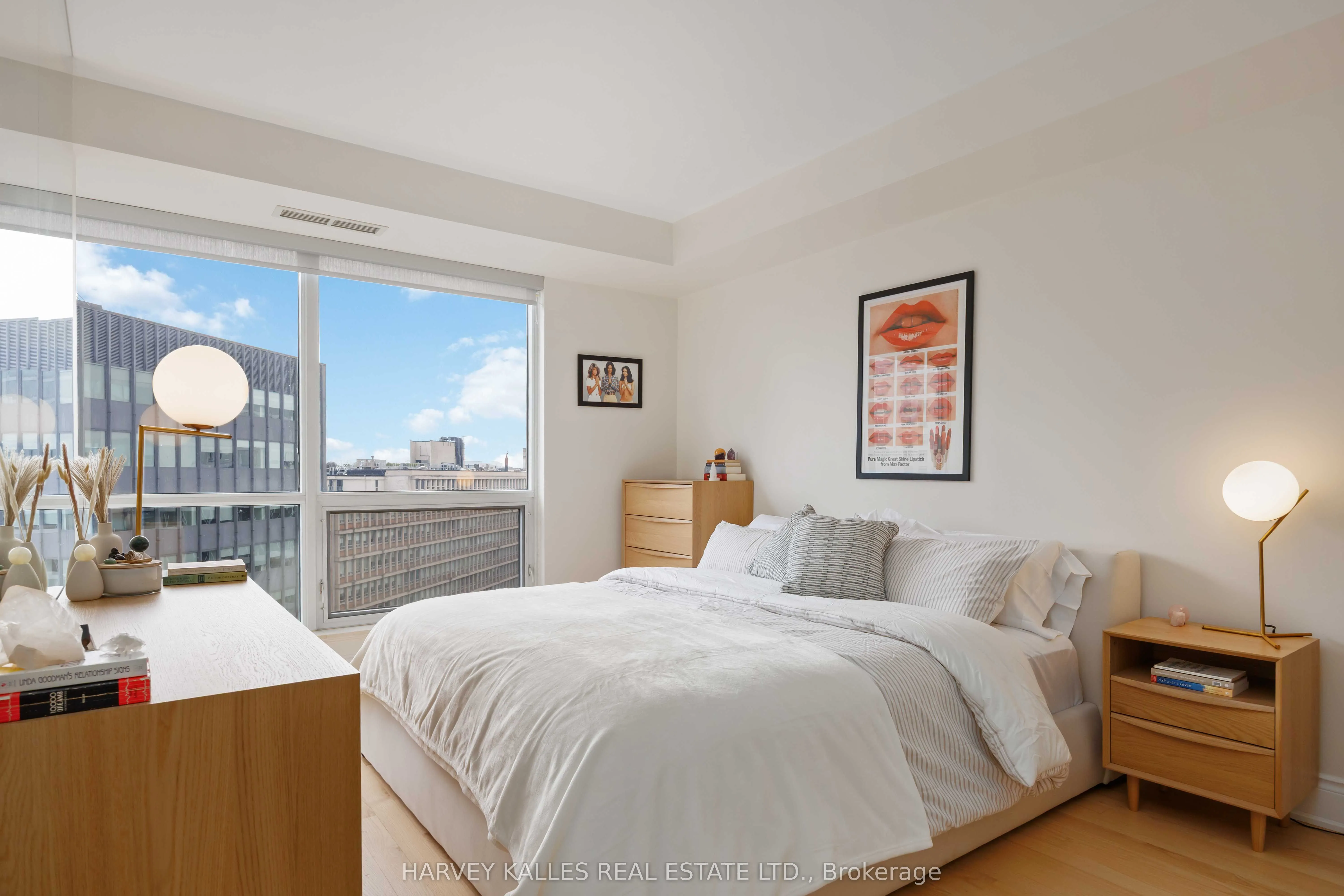 10 Bellair Street, #1403