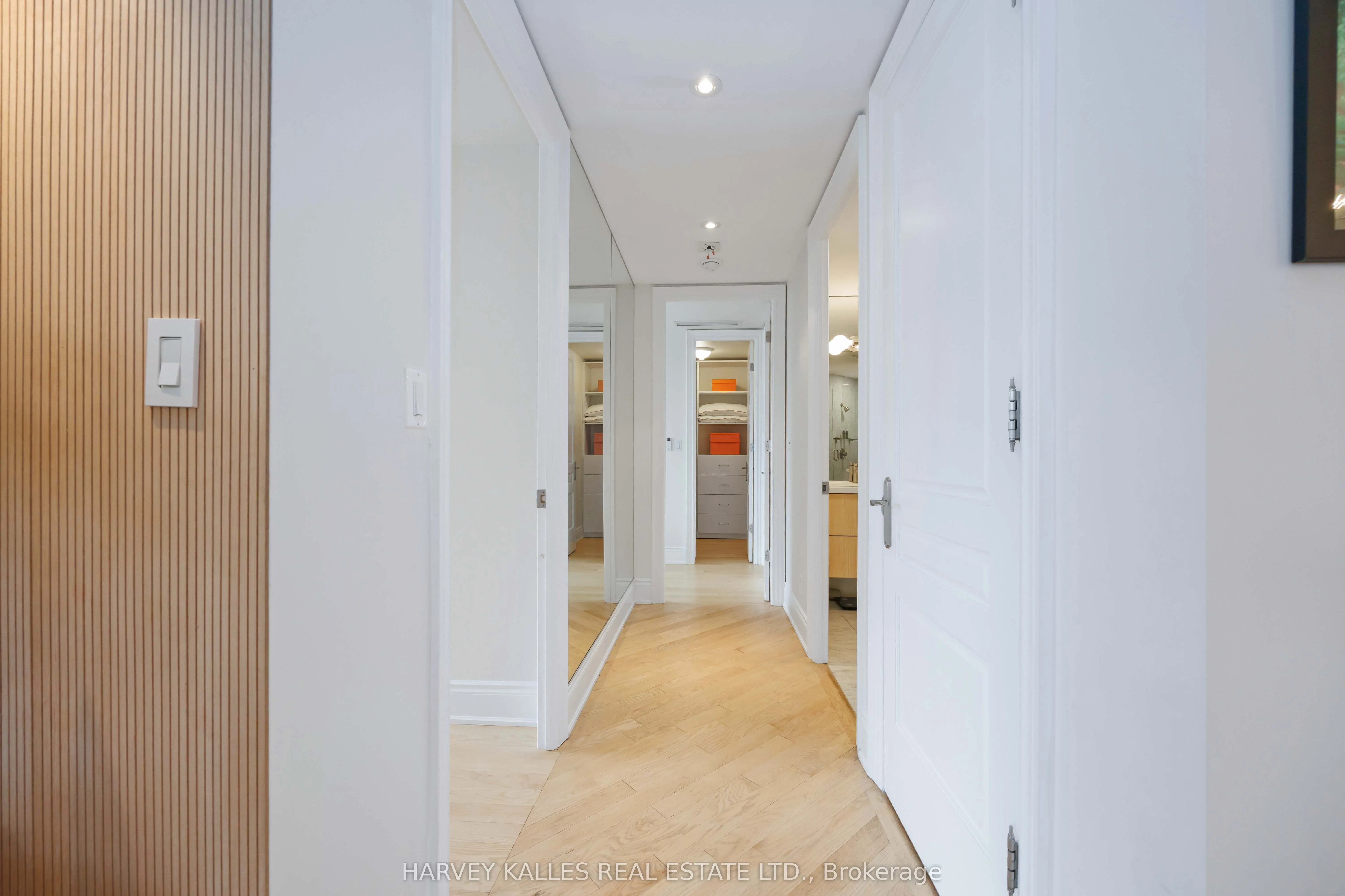 10 Bellair Street, #1403