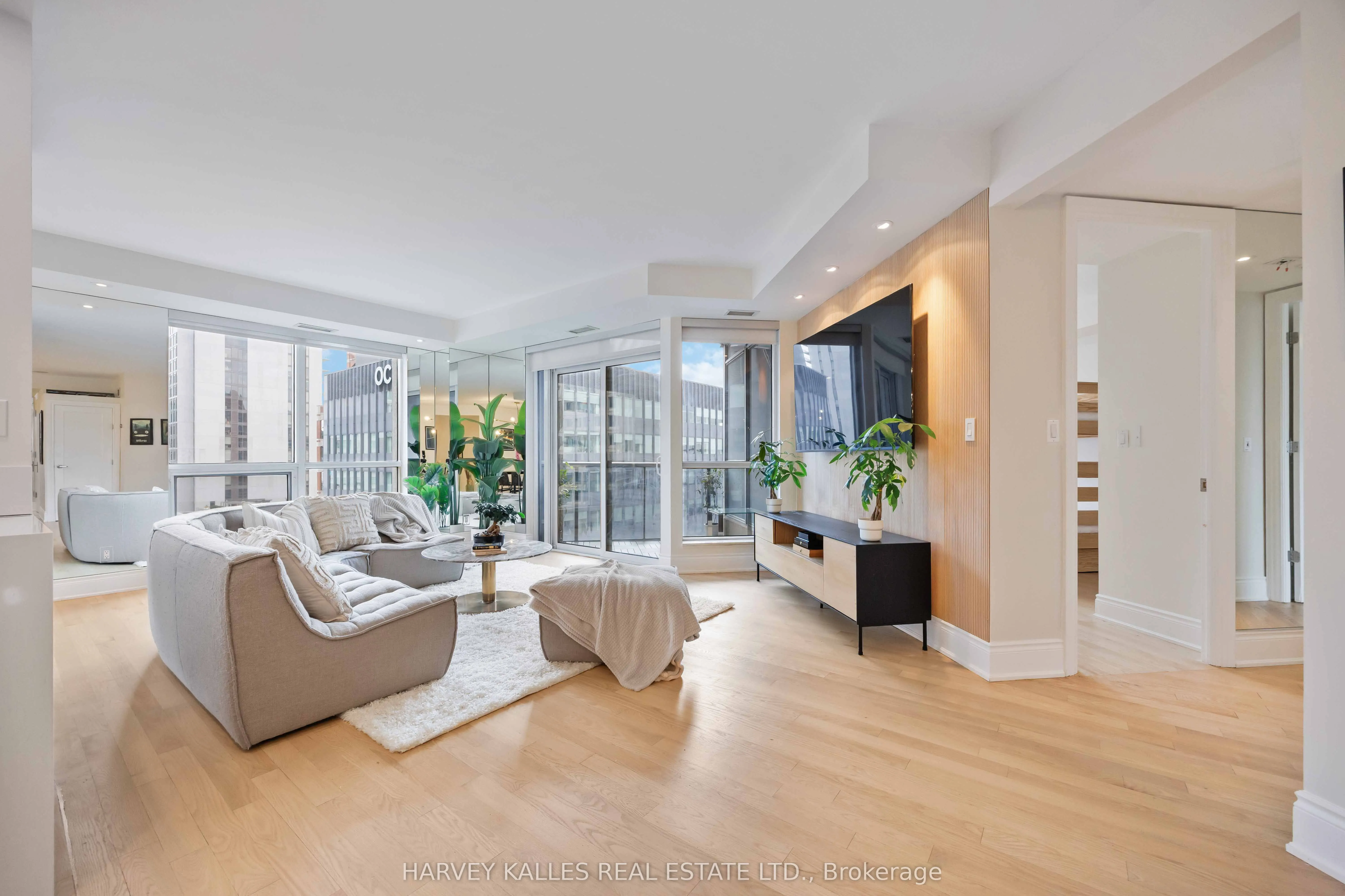 10 Bellair Street, #1403