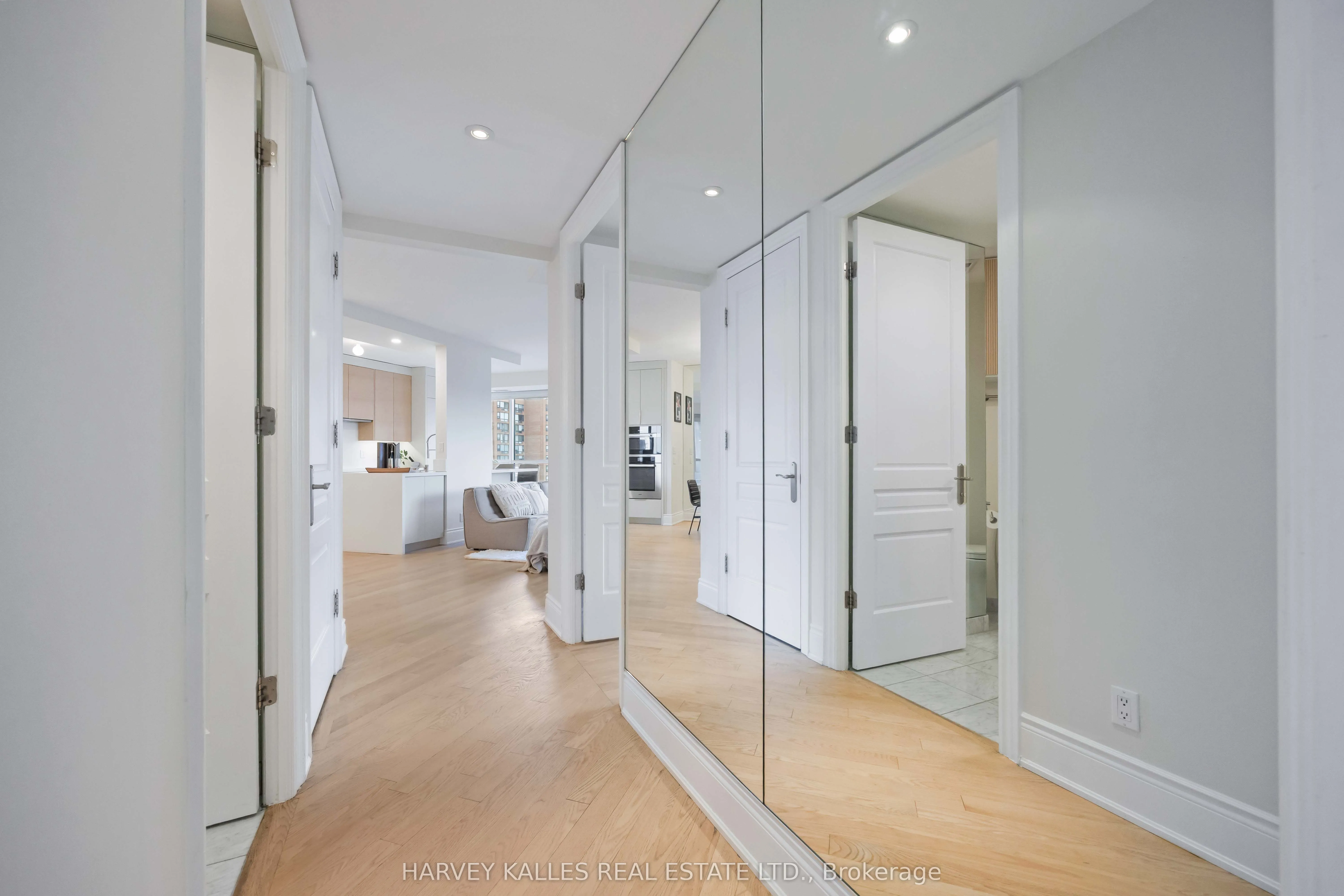 10 Bellair Street, #1403