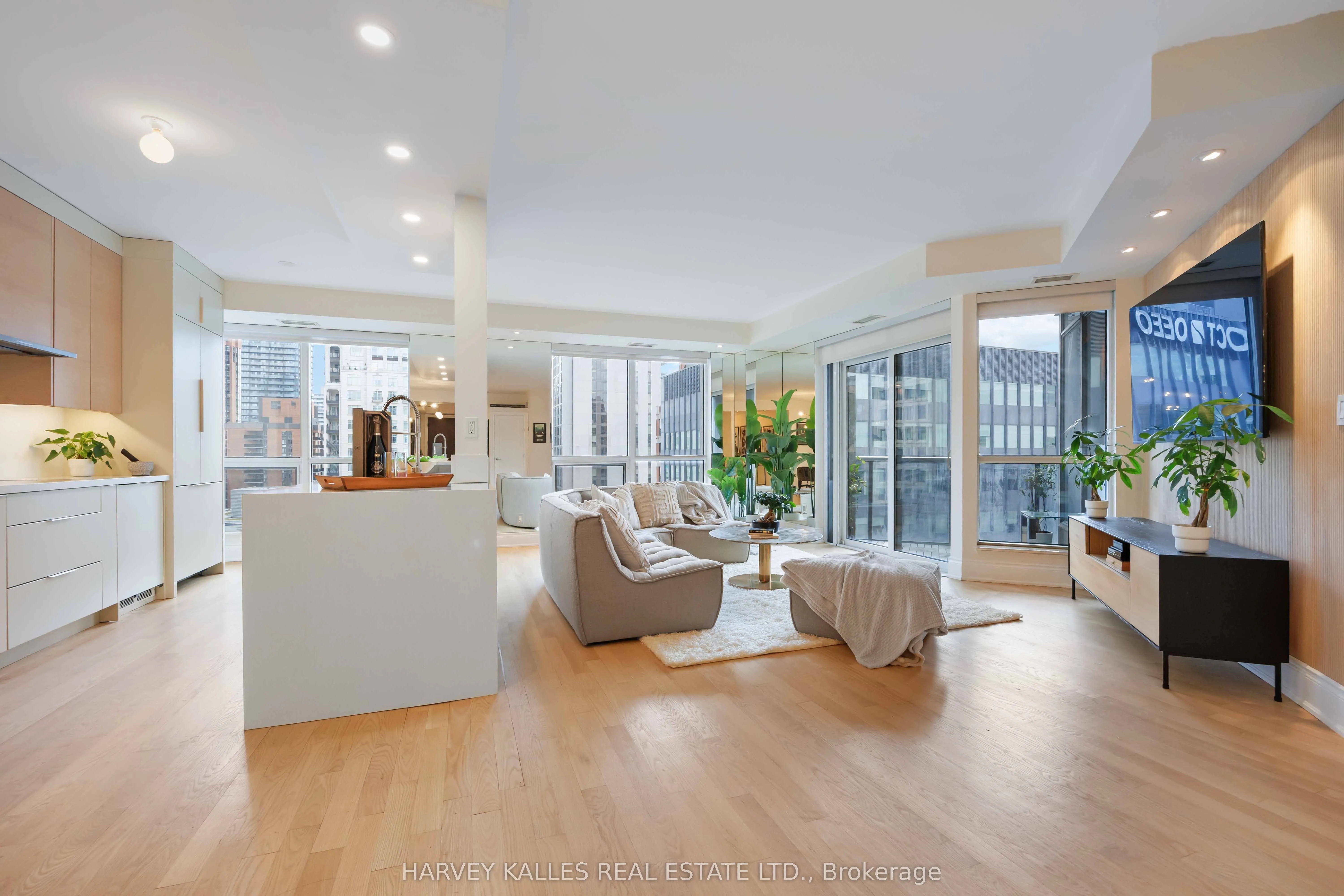 10 Bellair Street, #1403
