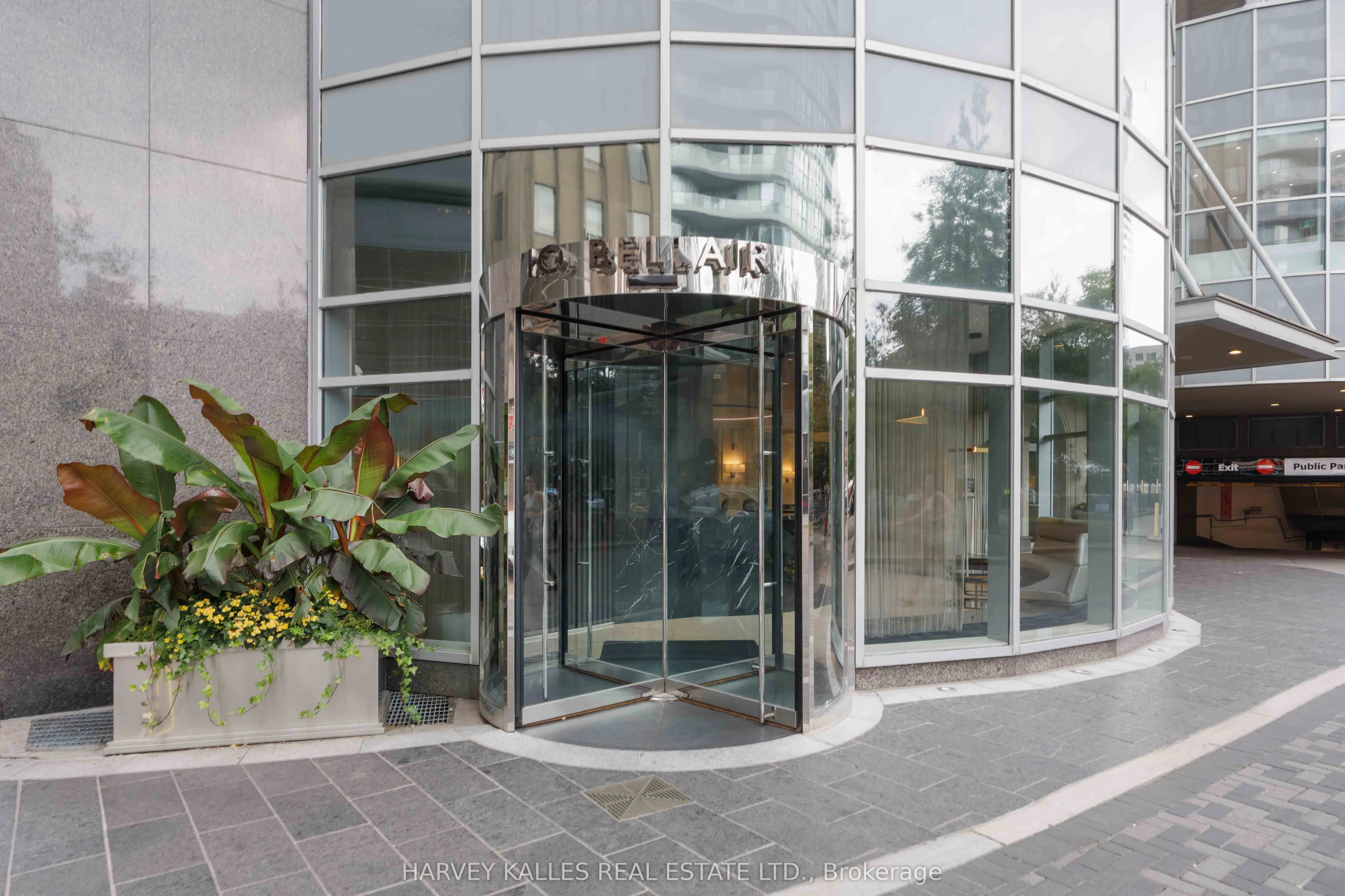 10 Bellair Street, #1403