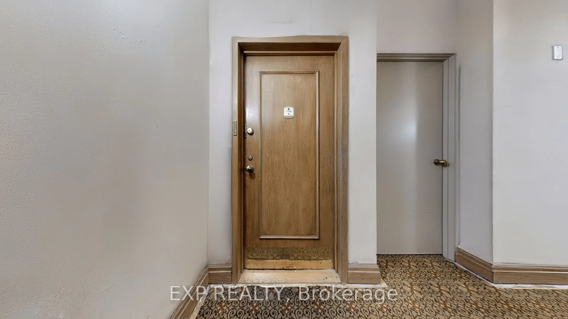 24 Wellesley Street W, #1105