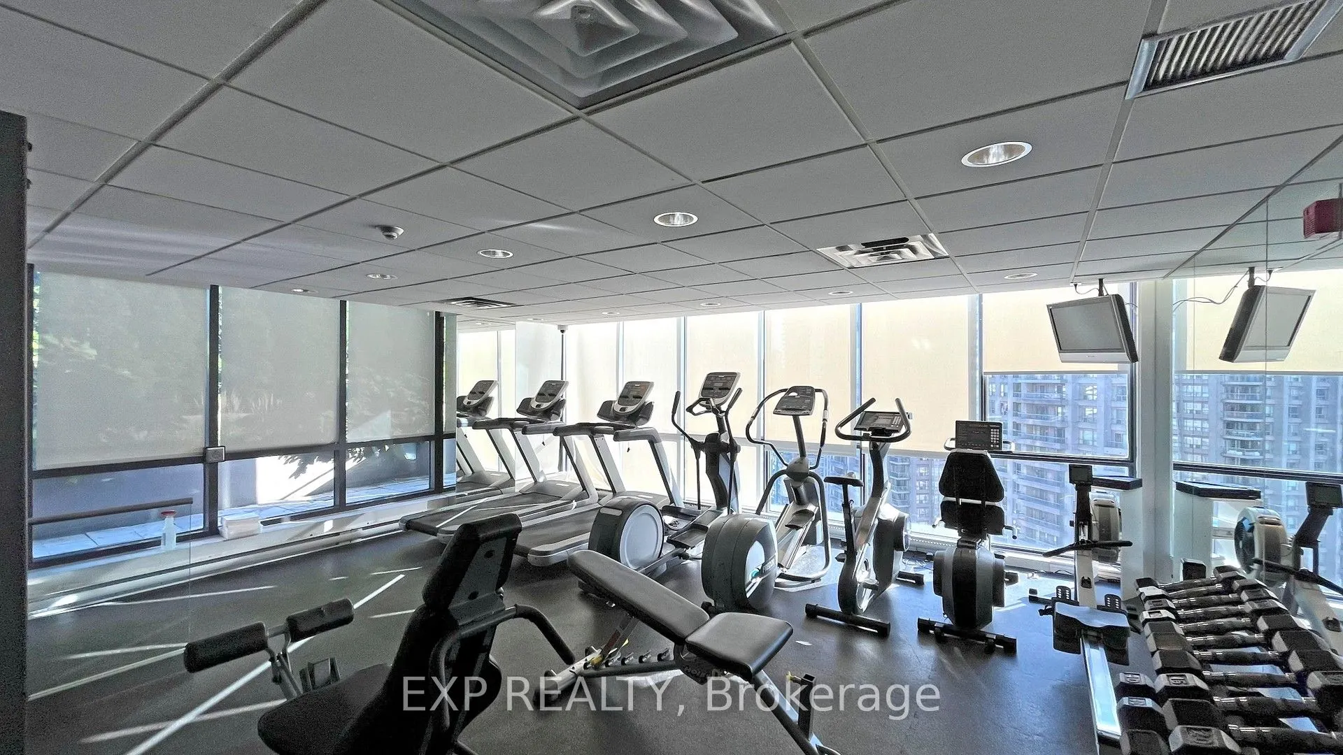24 Wellesley Street W, #1105