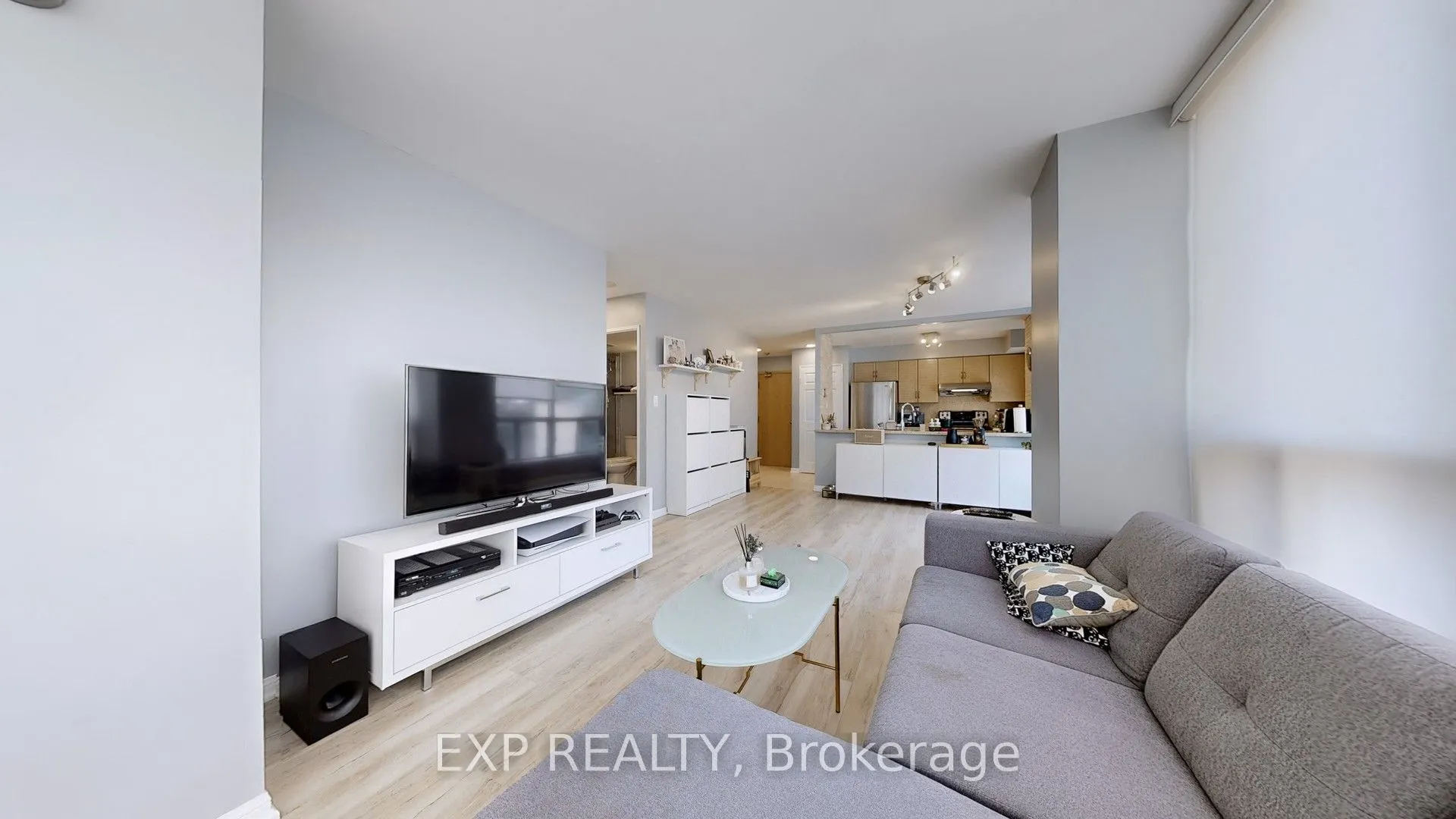 24 Wellesley Street W, #1105