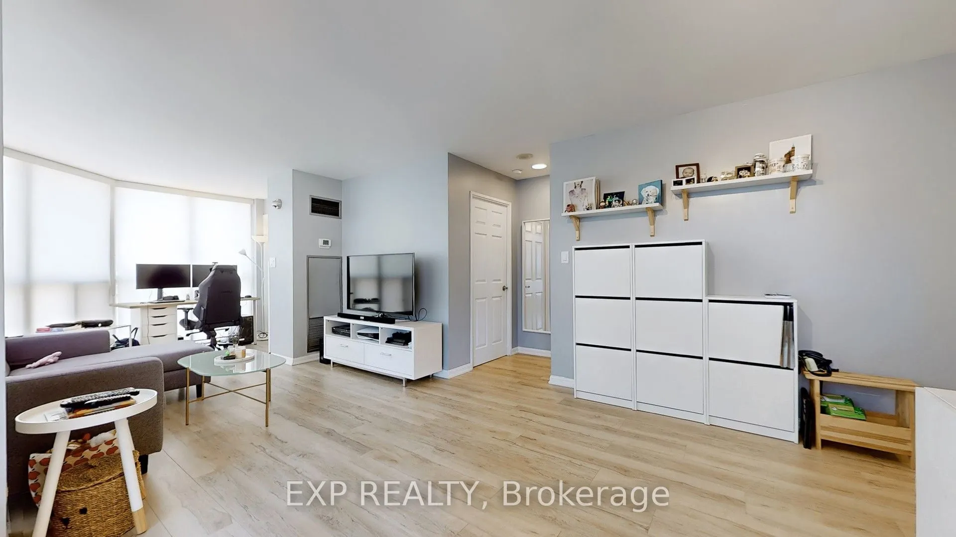 24 Wellesley Street W, #1105