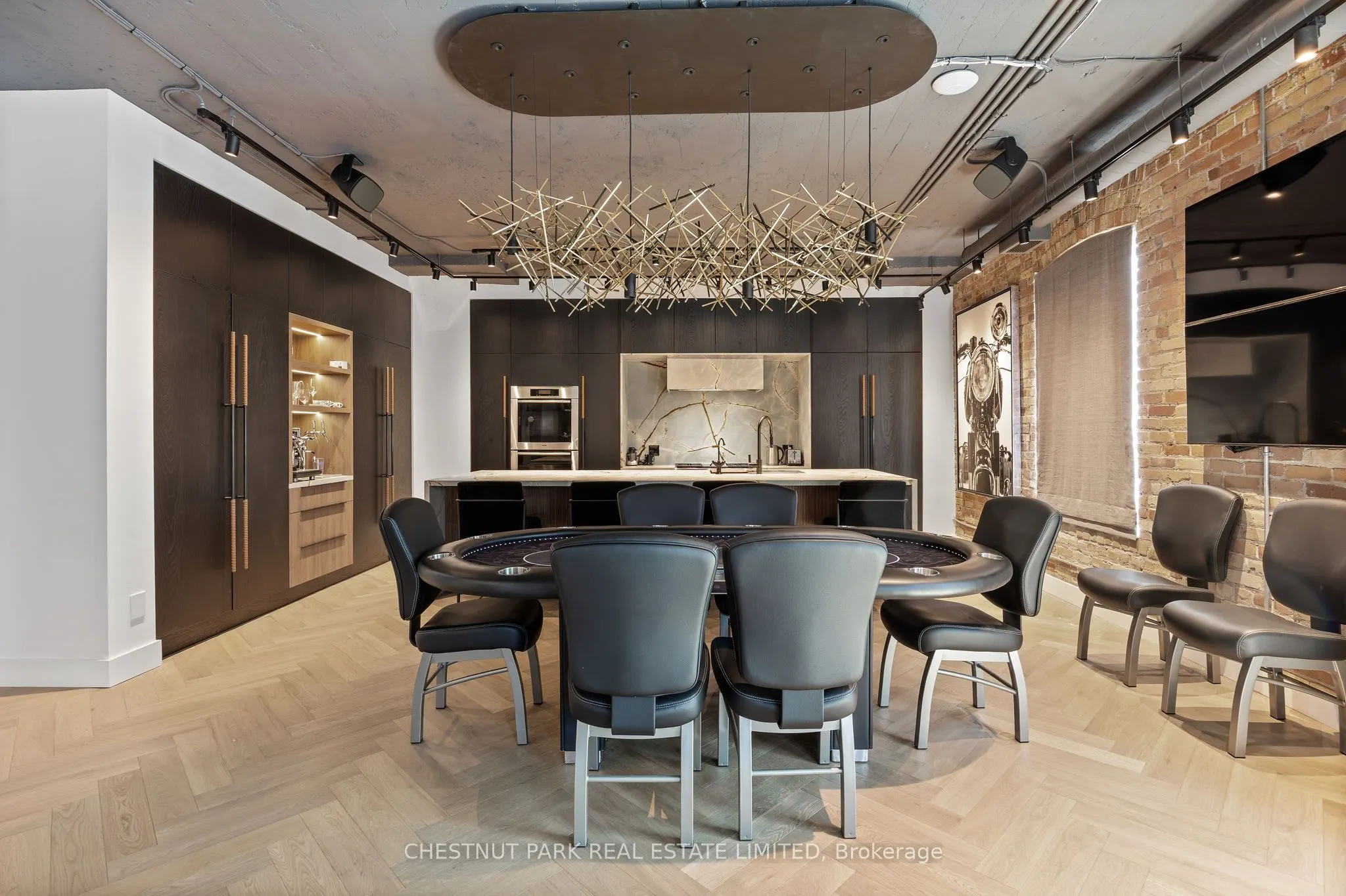 113 Dupont Street, #201