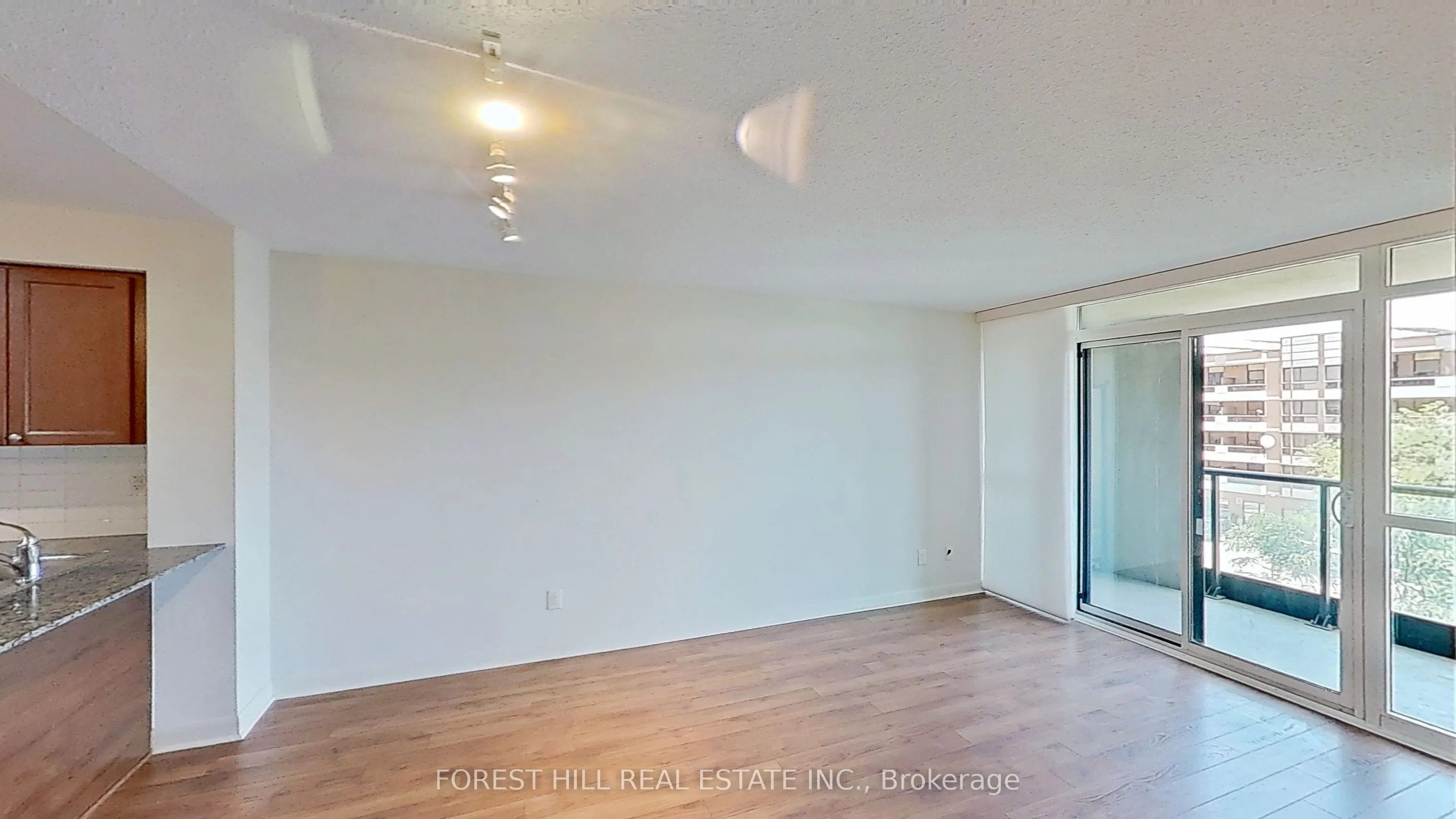 525 Wilson Avenue, #409