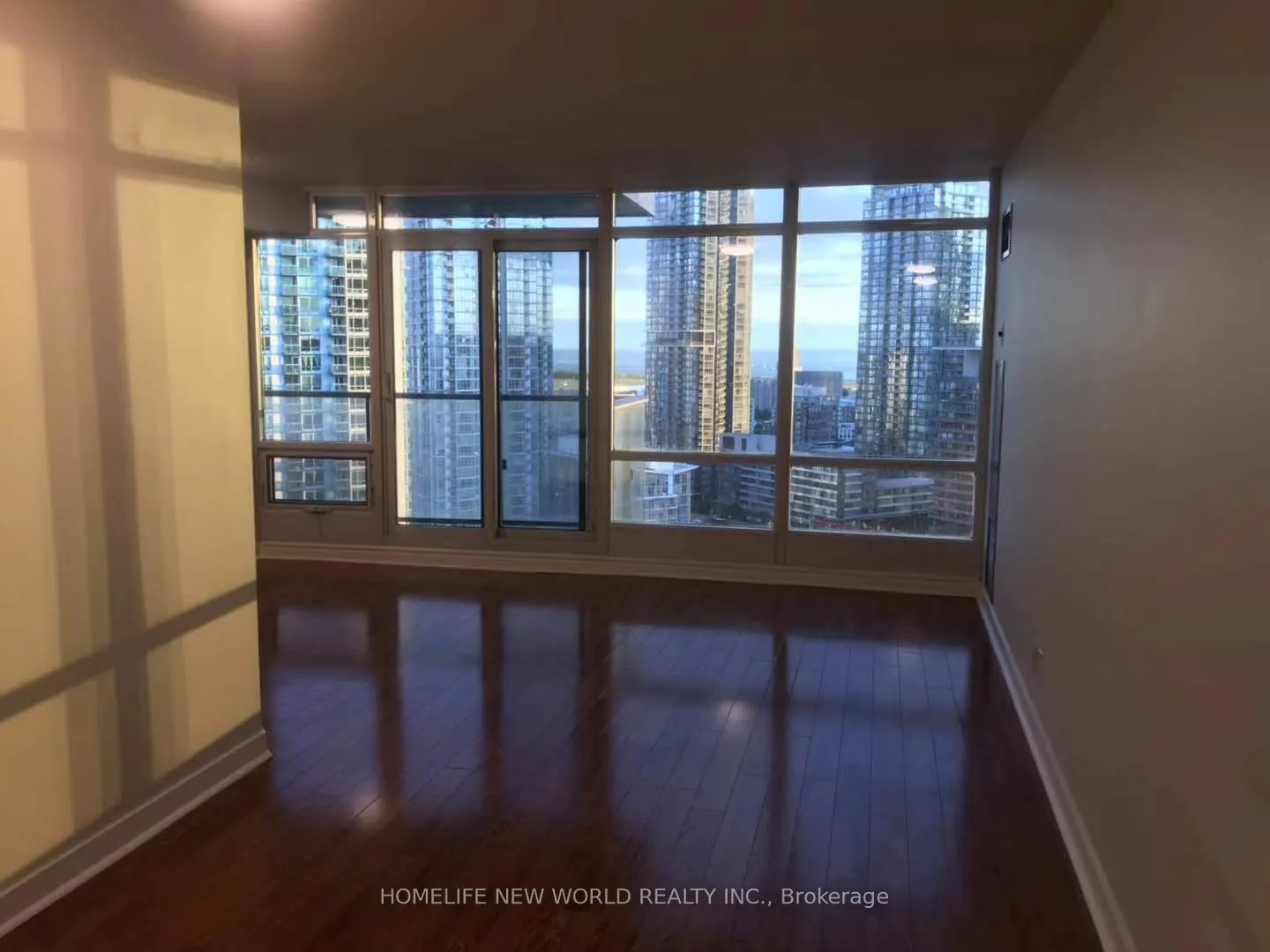 361 Front Street W, #2607