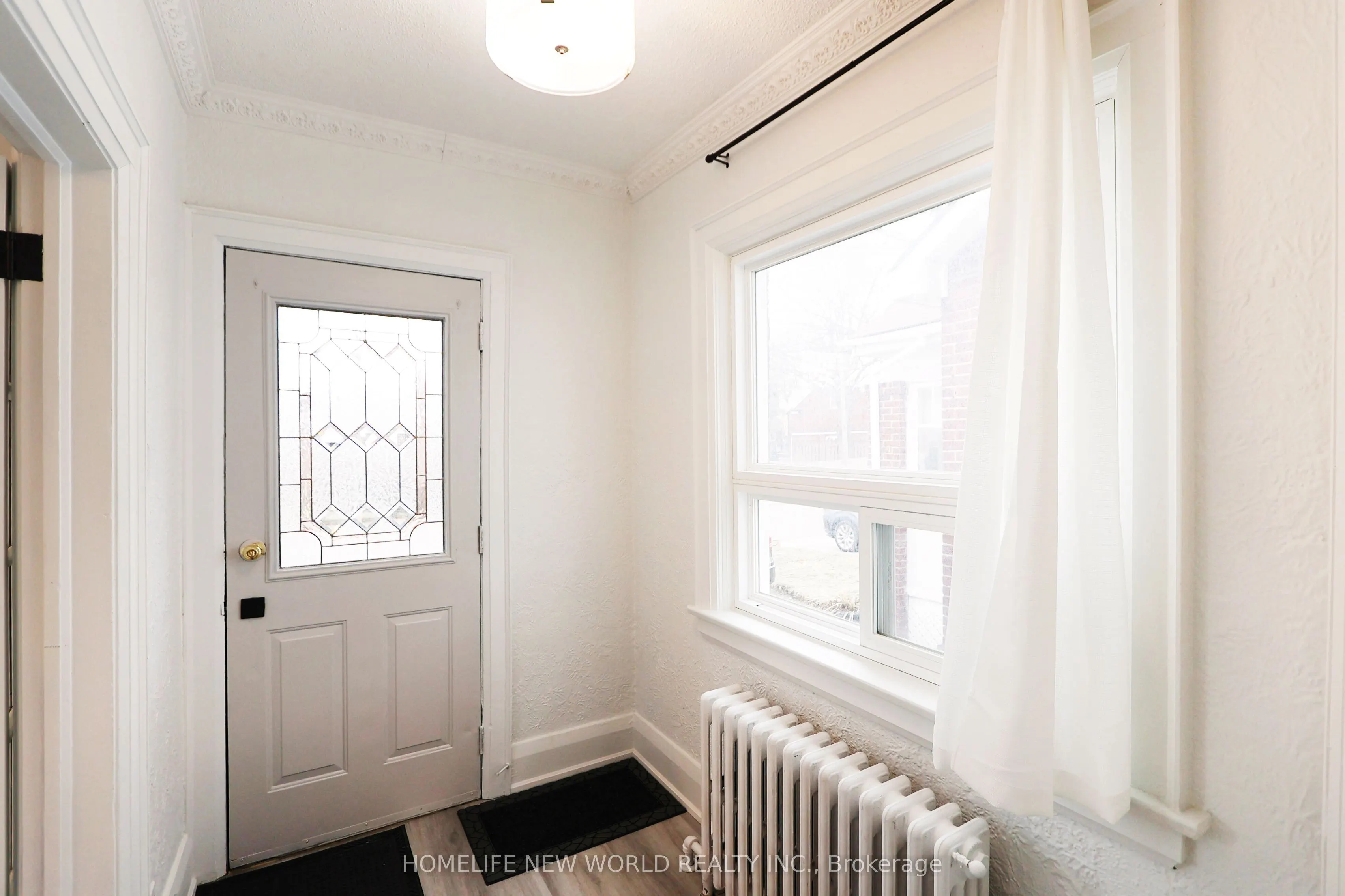 609 Glenholme Avenue, #Main Floor