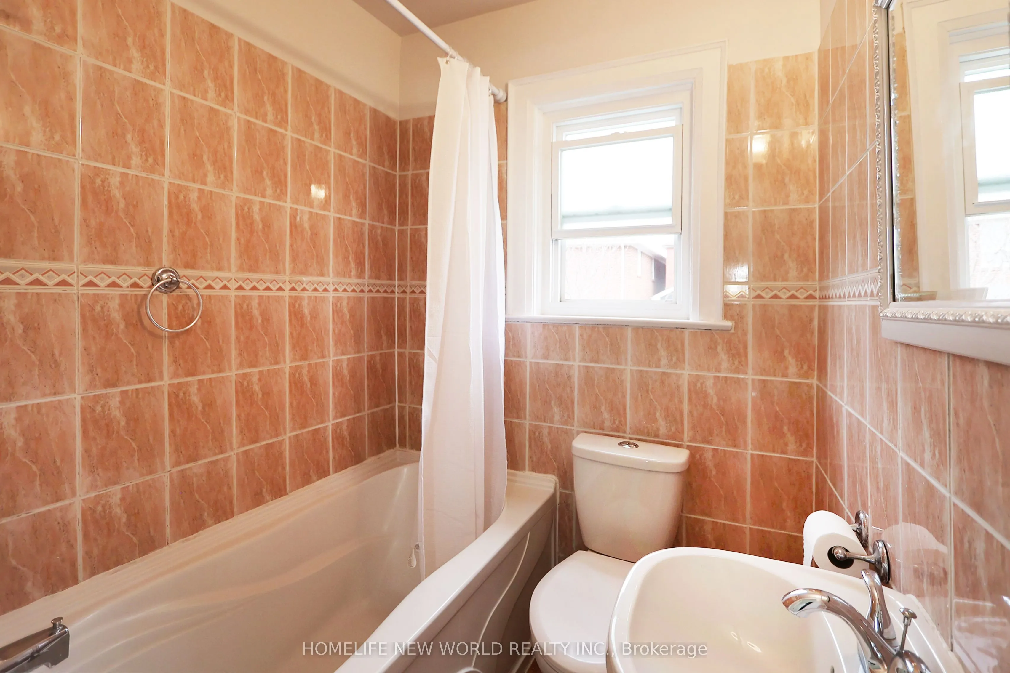 609 Glenholme Avenue, #Main Floor