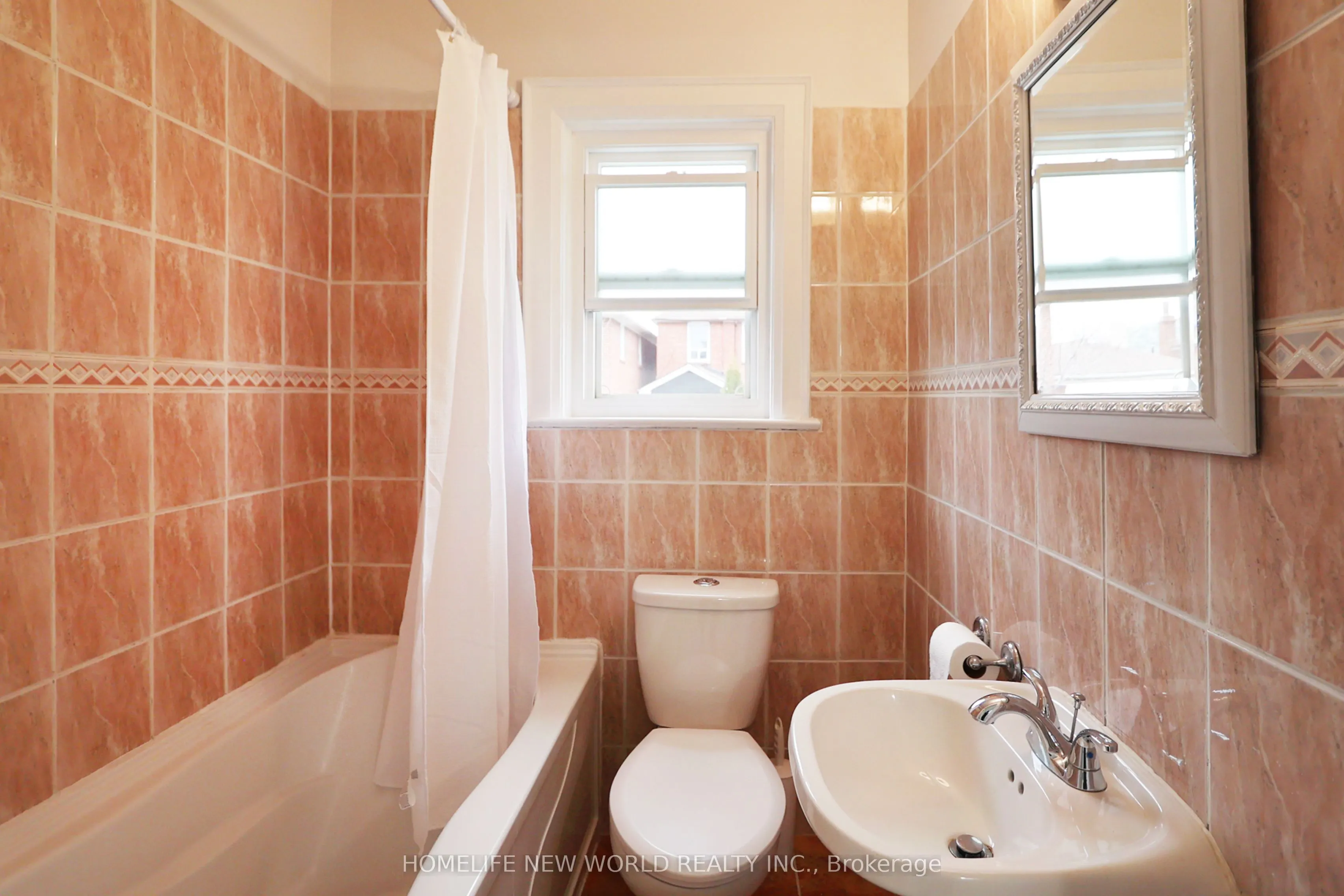 609 Glenholme Avenue, #Main Floor