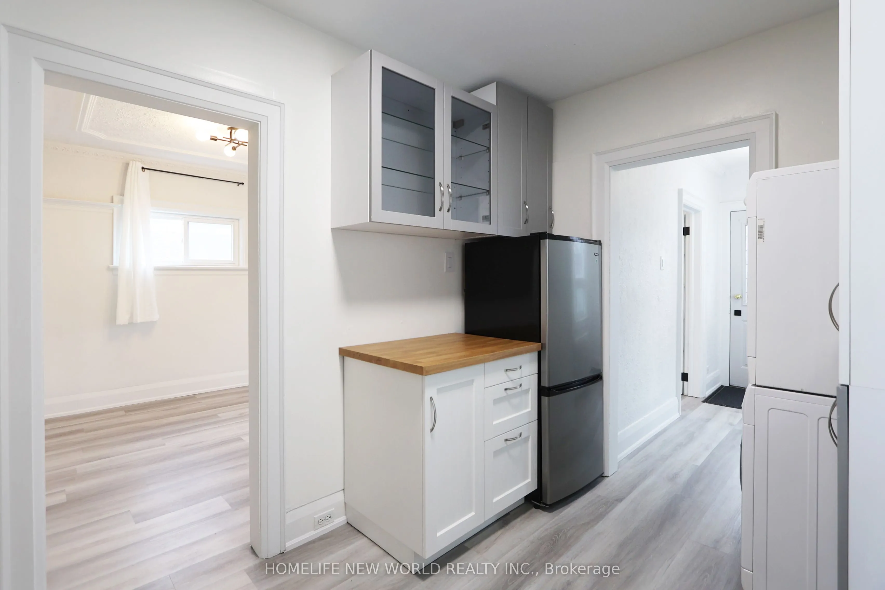 609 Glenholme Avenue, #Main Floor