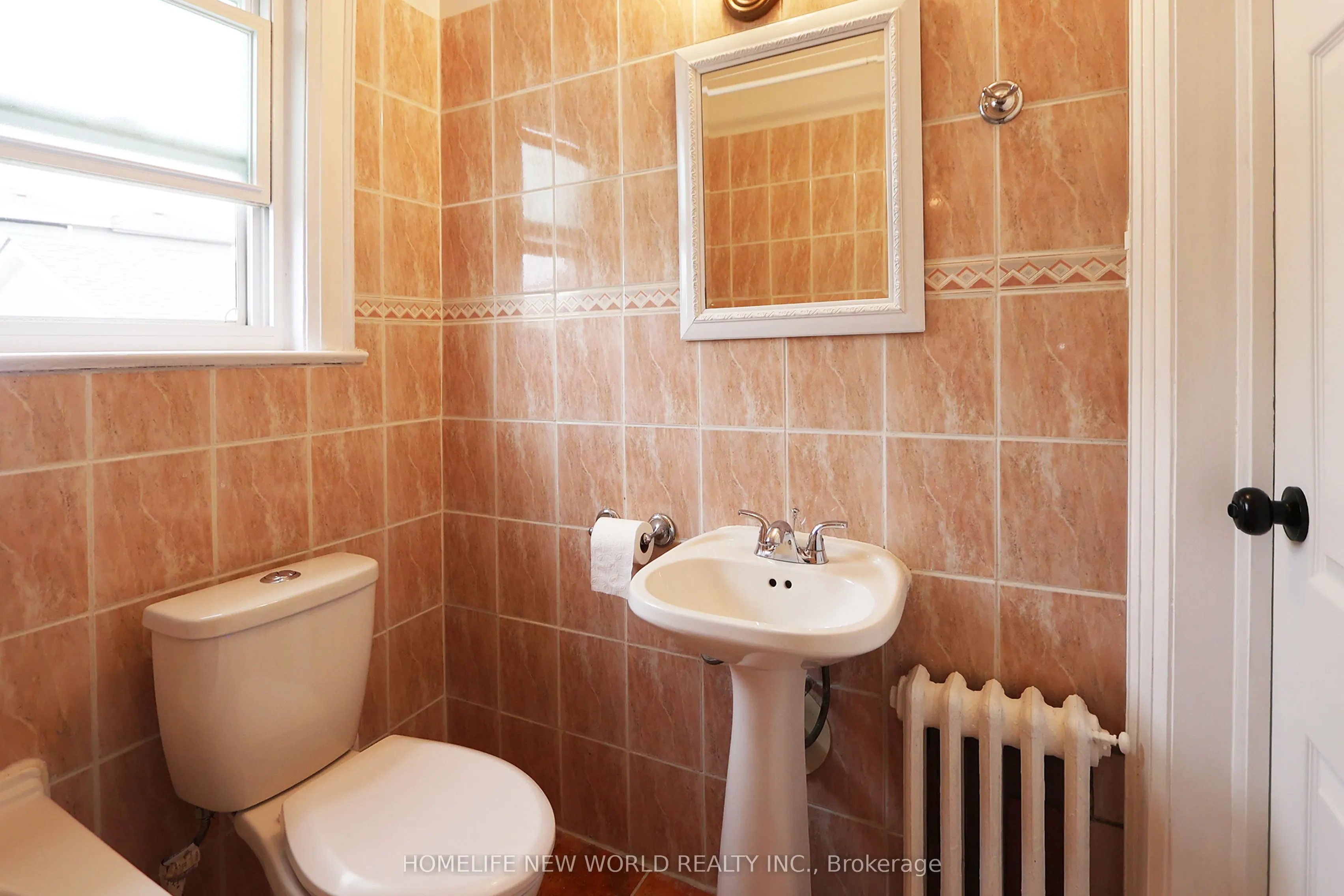 609 Glenholme Avenue, #Main Floor