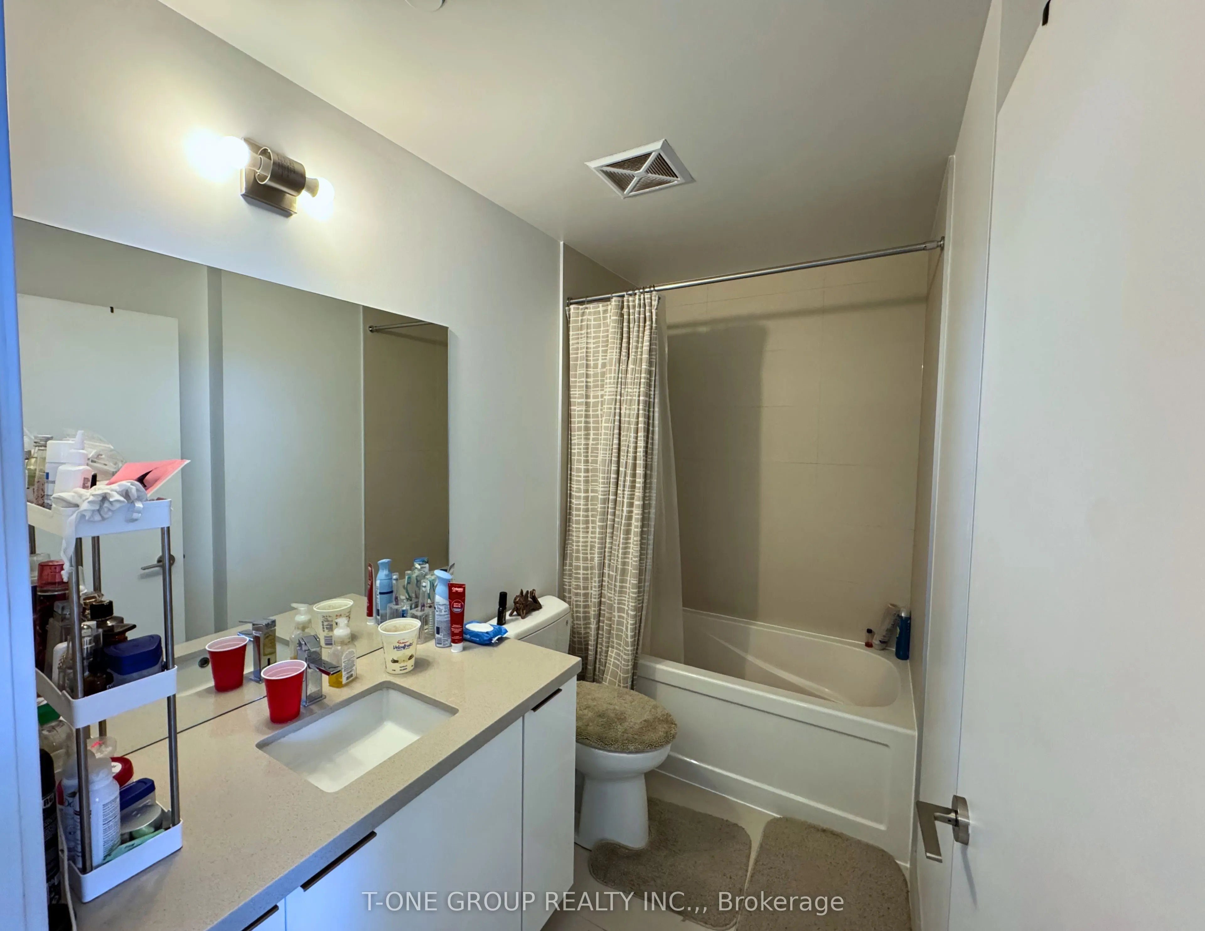 8 Eglinton Avenue E, #4009