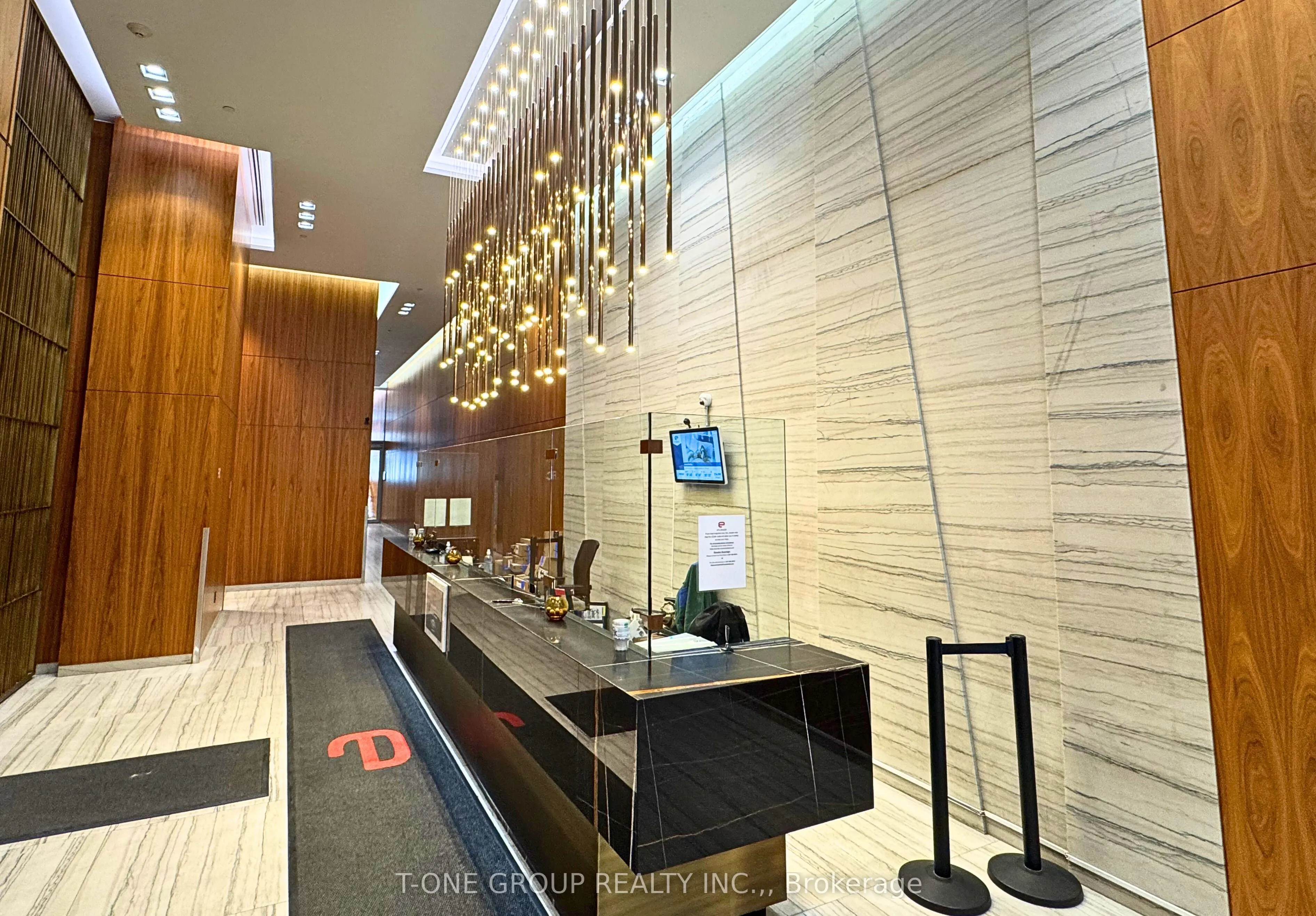 8 Eglinton Avenue E, #4009