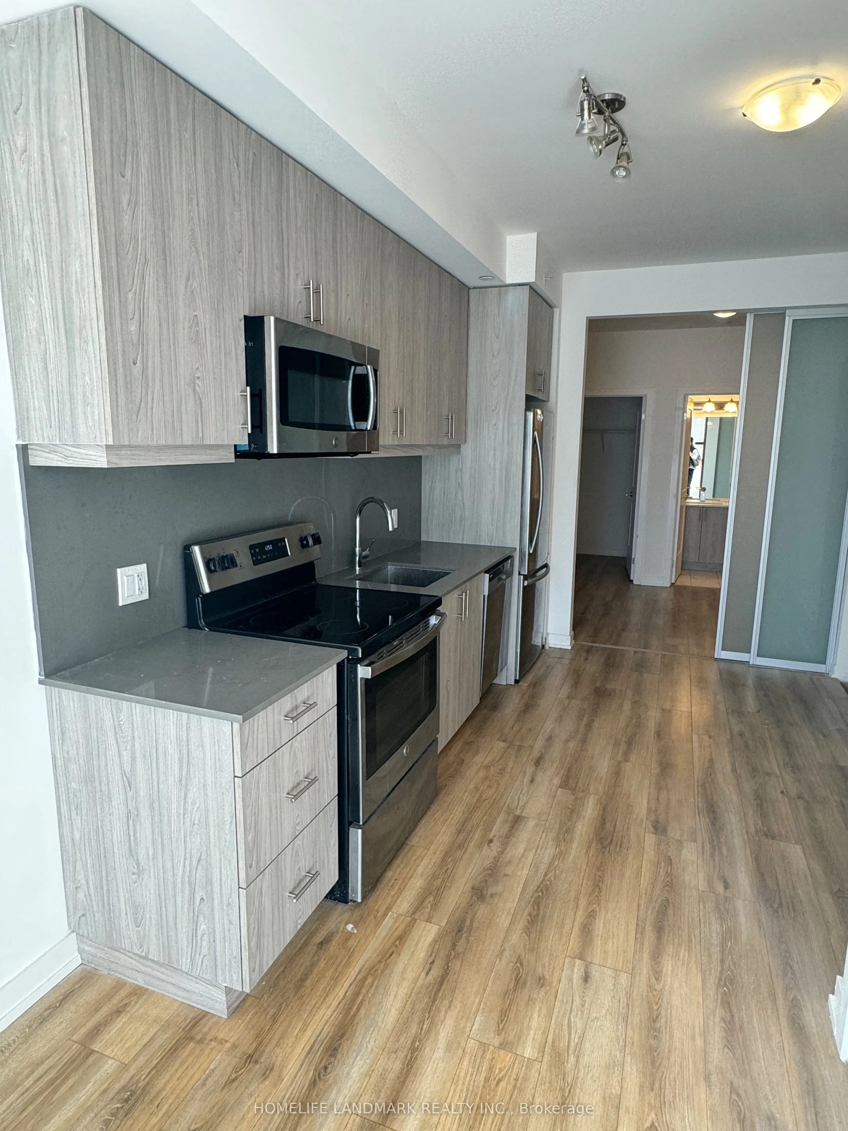 57 Finch Avenue W, #30