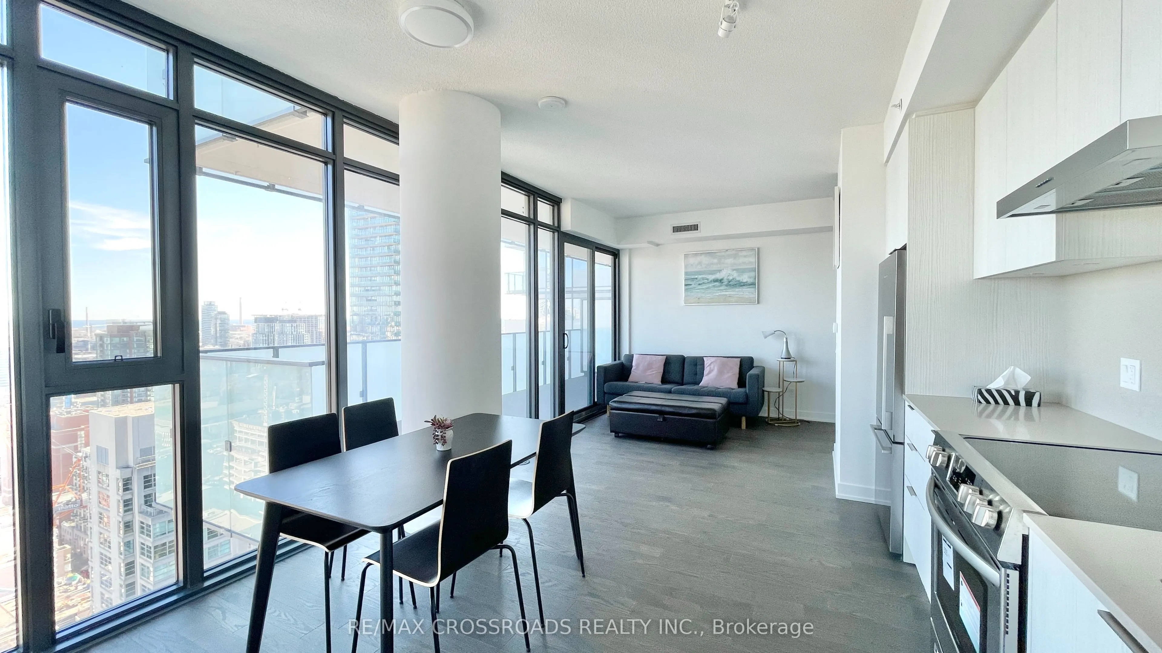 25 Richmond Street E, #2816