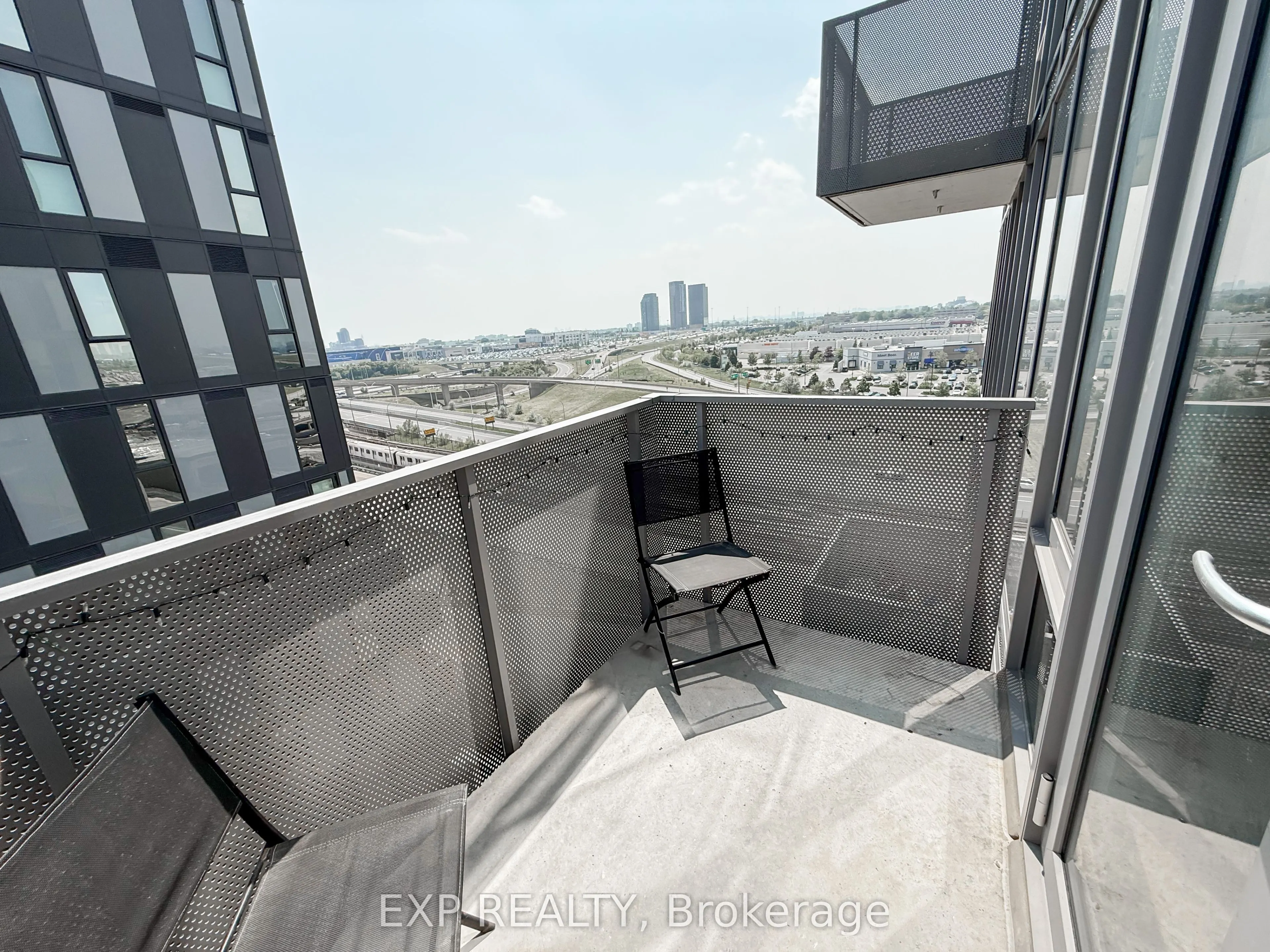 38 Monte Kwinter Court, #1106