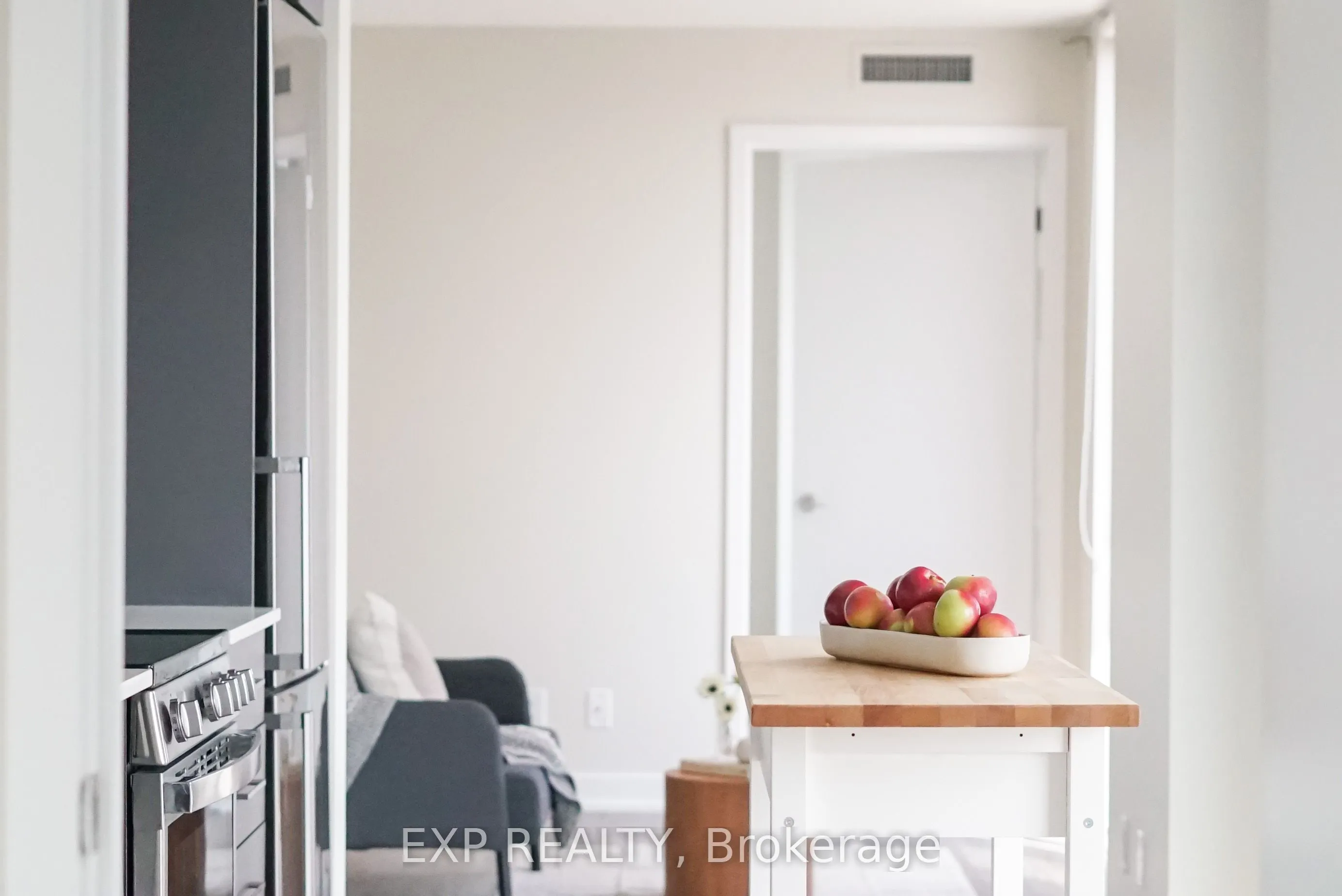 38 Monte Kwinter Court, #1106