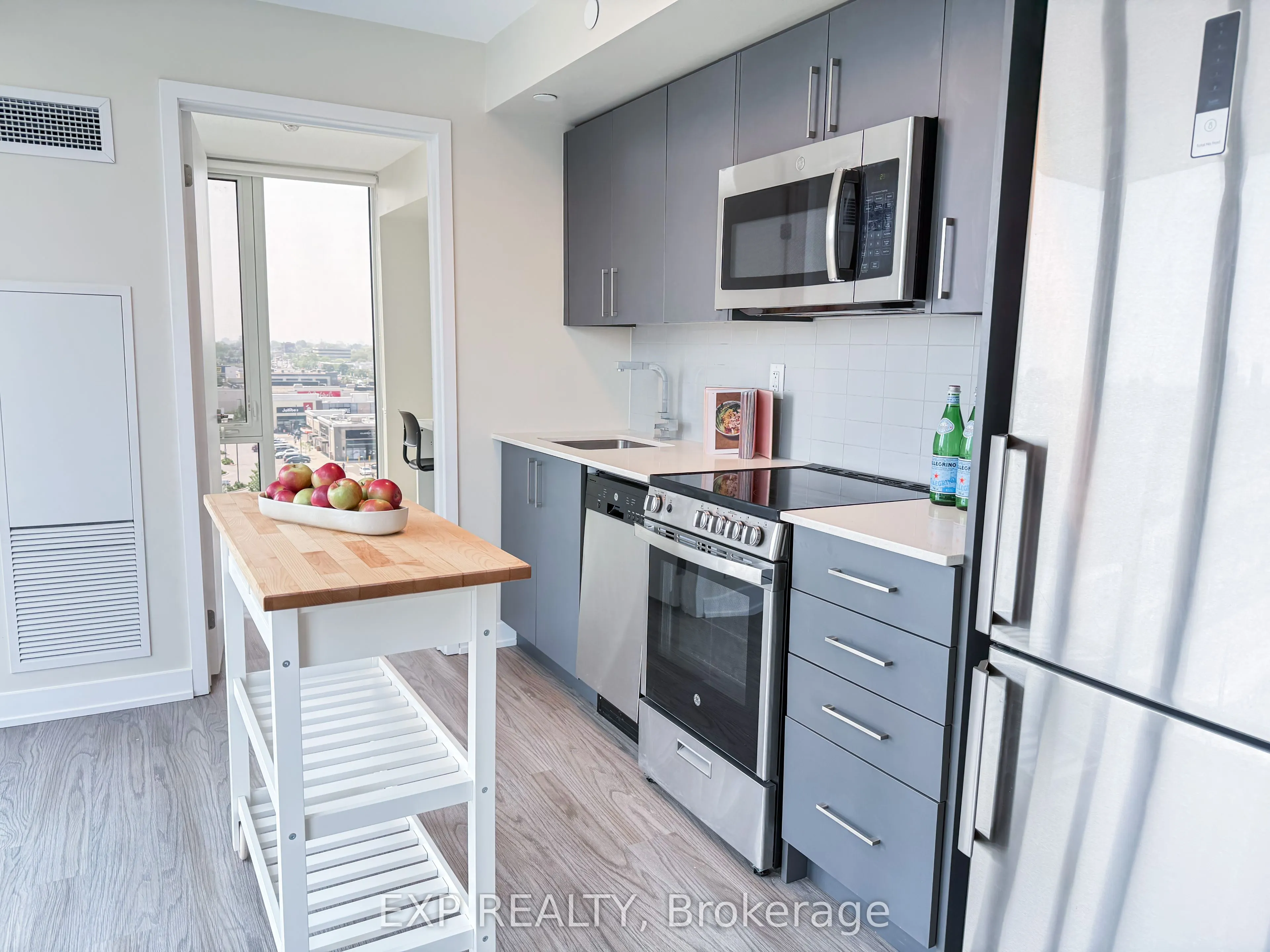 38 Monte Kwinter Court, #1106