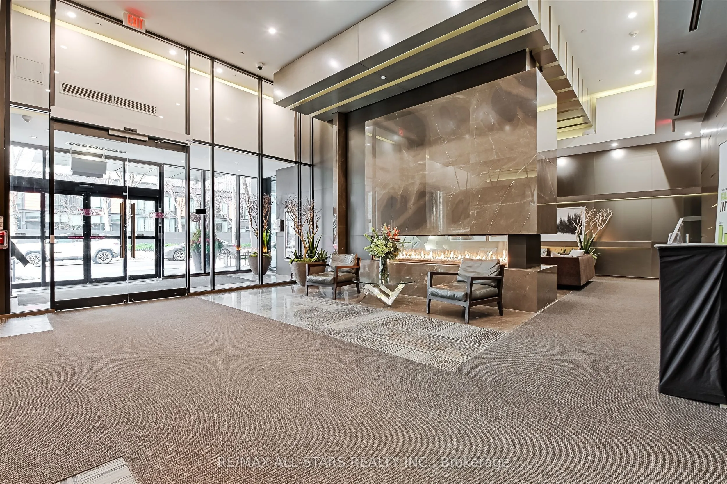 101 Charles Street E, #803