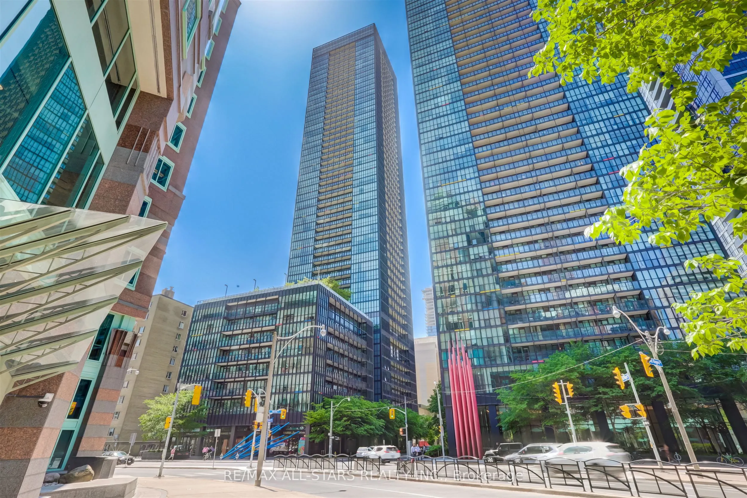 101 Charles Street E, #803