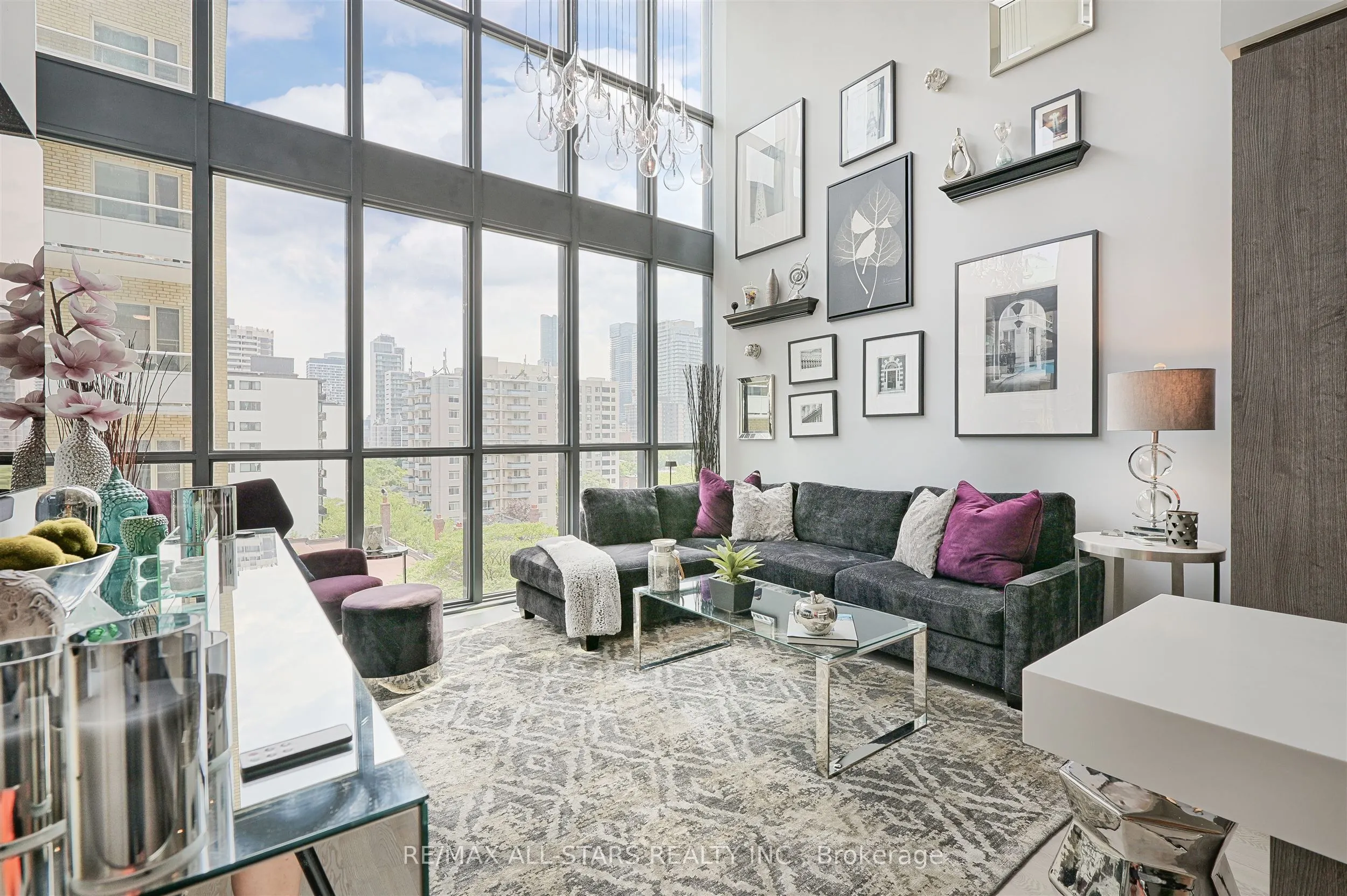 101 Charles Street E, #803