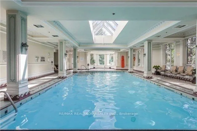 18 Sommerset Way, #918