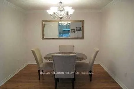18 Sommerset Way, #918