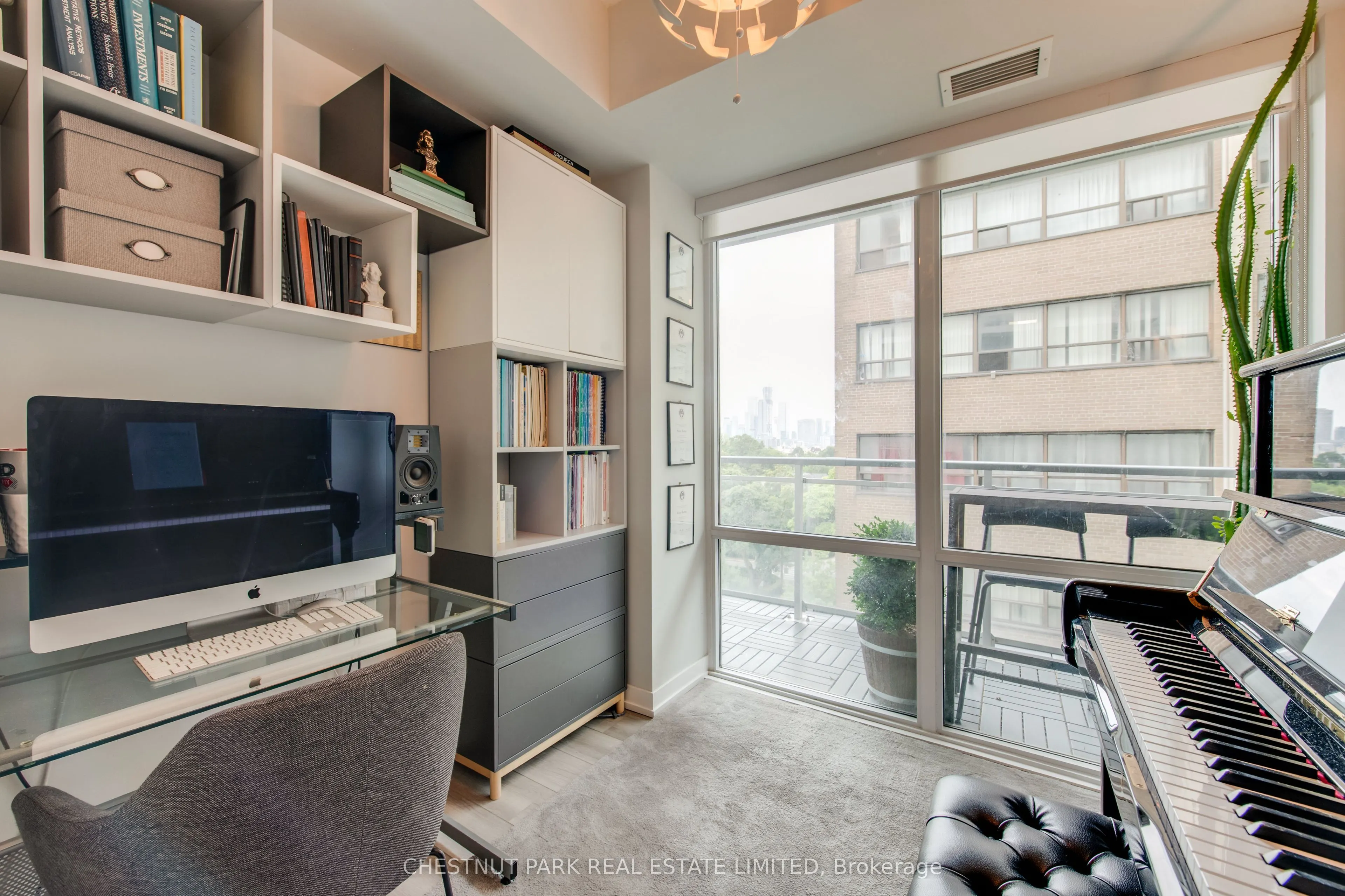 223 St. Clair Avenue W, #614