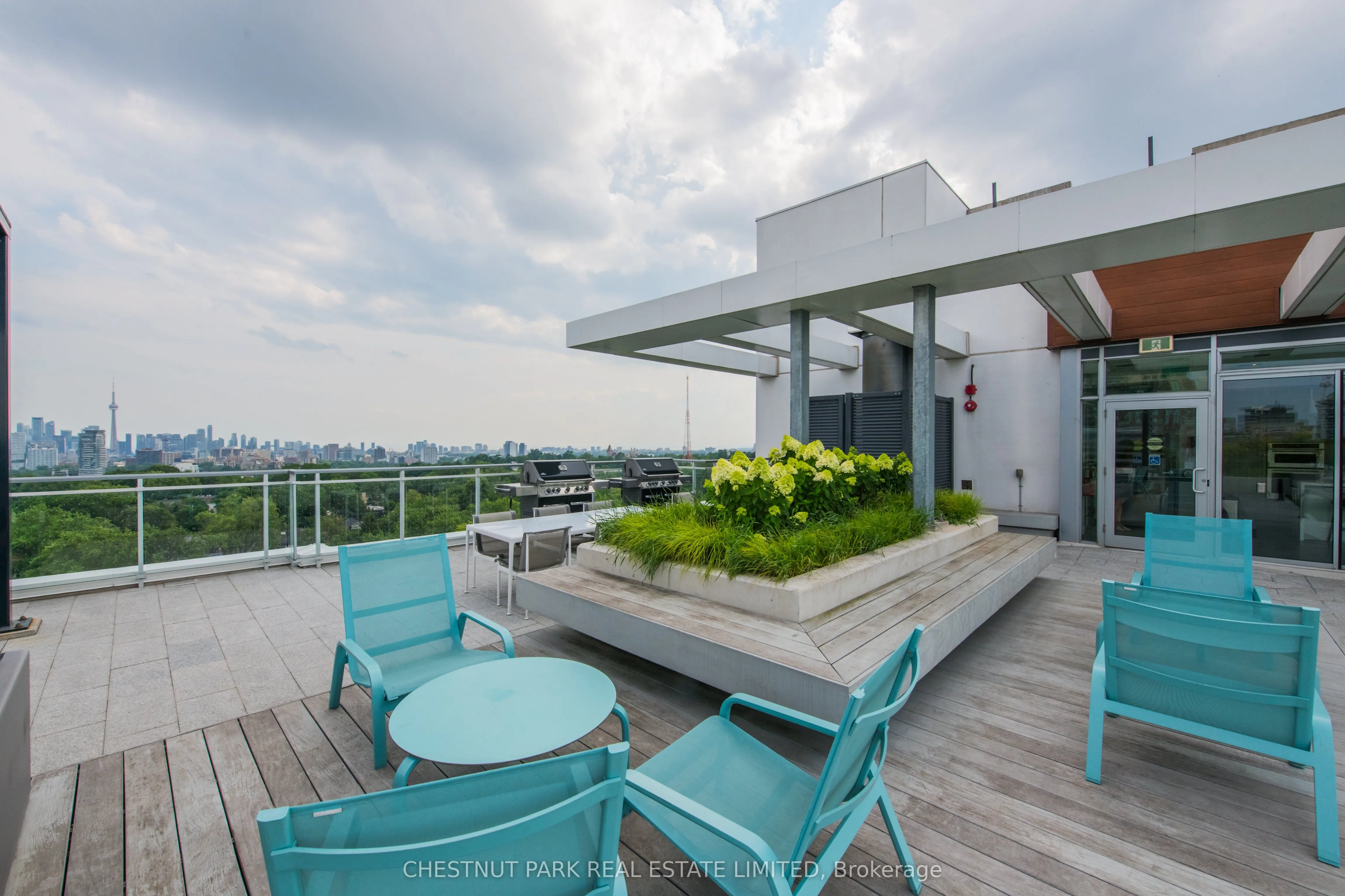 223 St. Clair Avenue W, #614