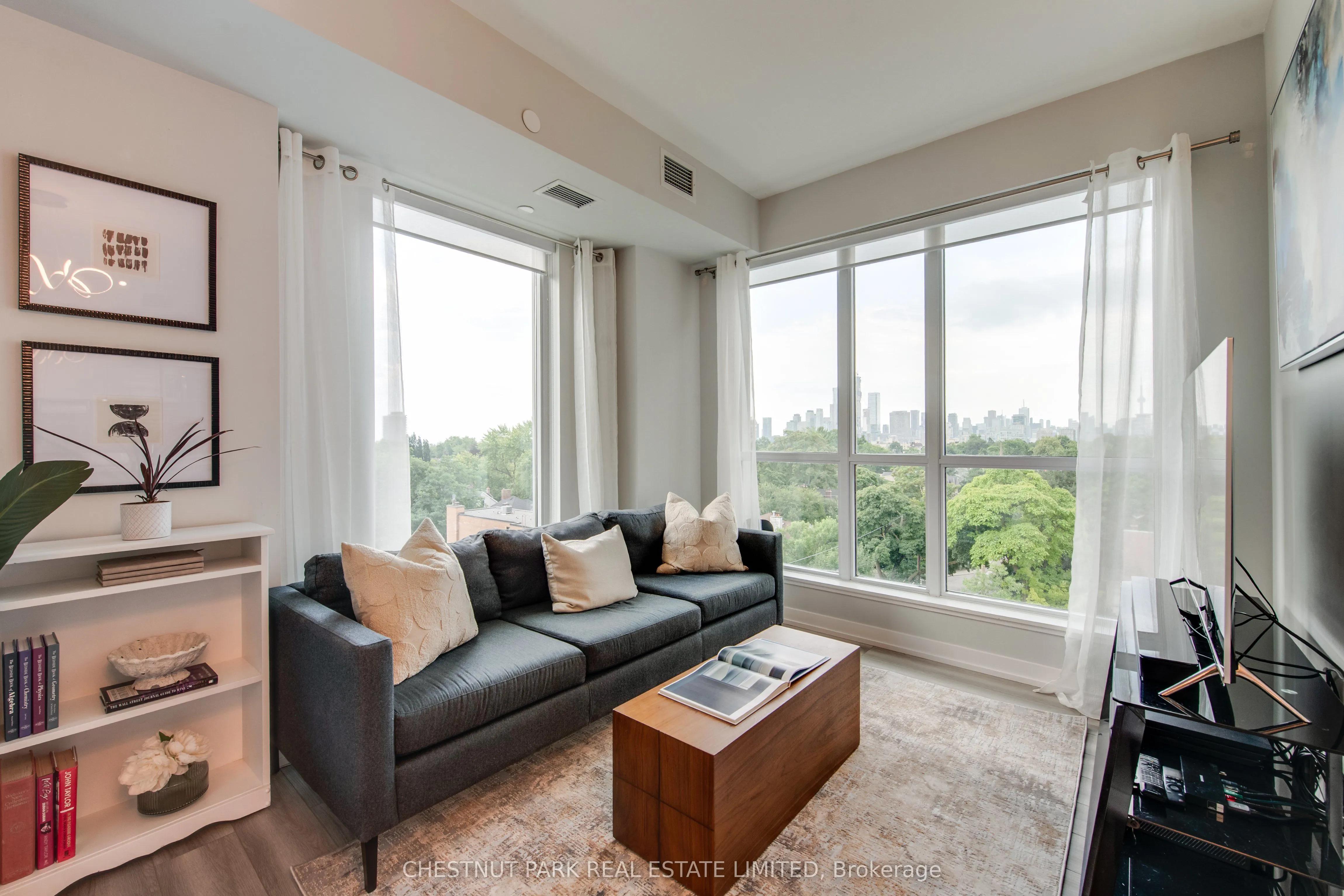 223 St. Clair Avenue W, #614