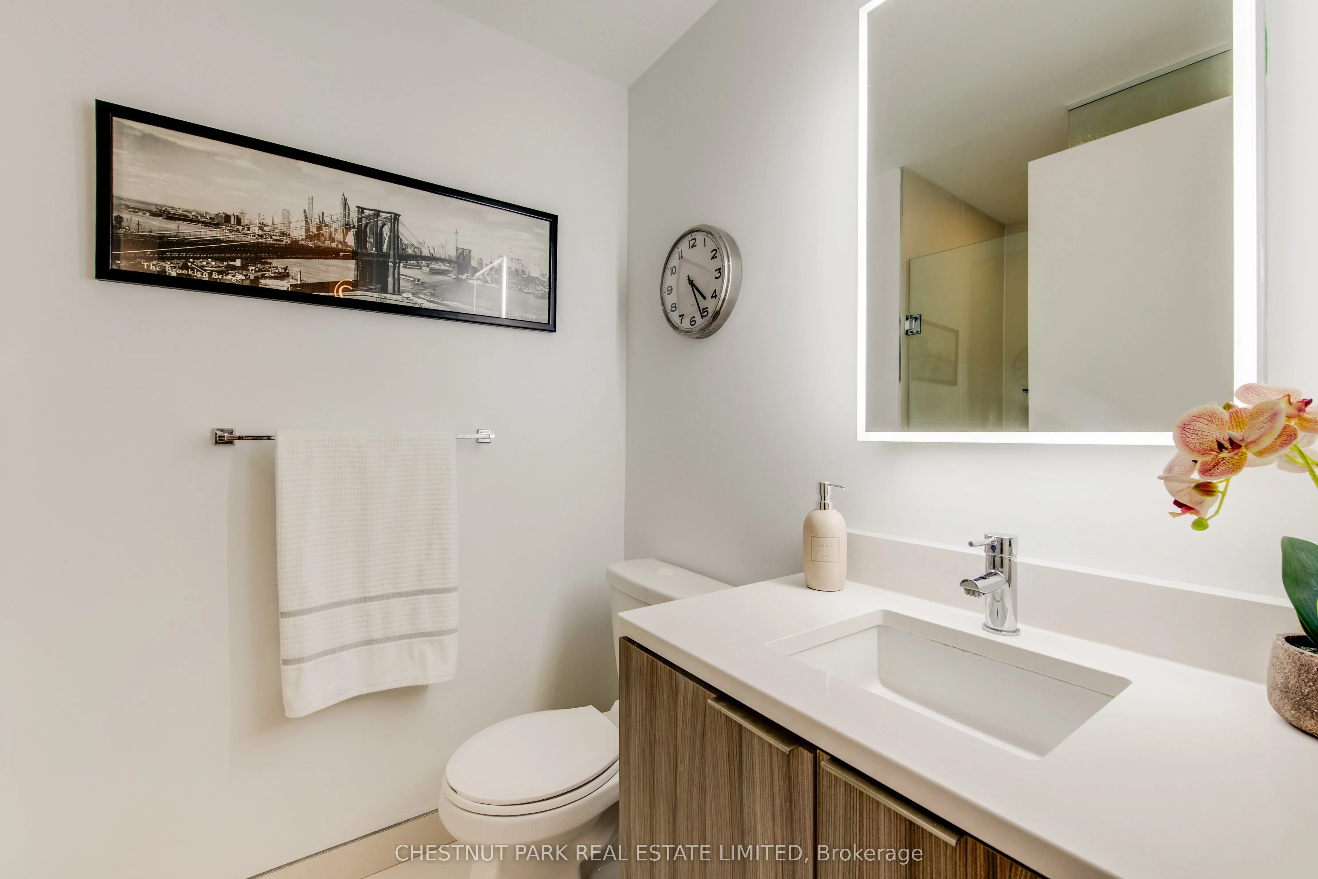 223 St. Clair Avenue W, #614