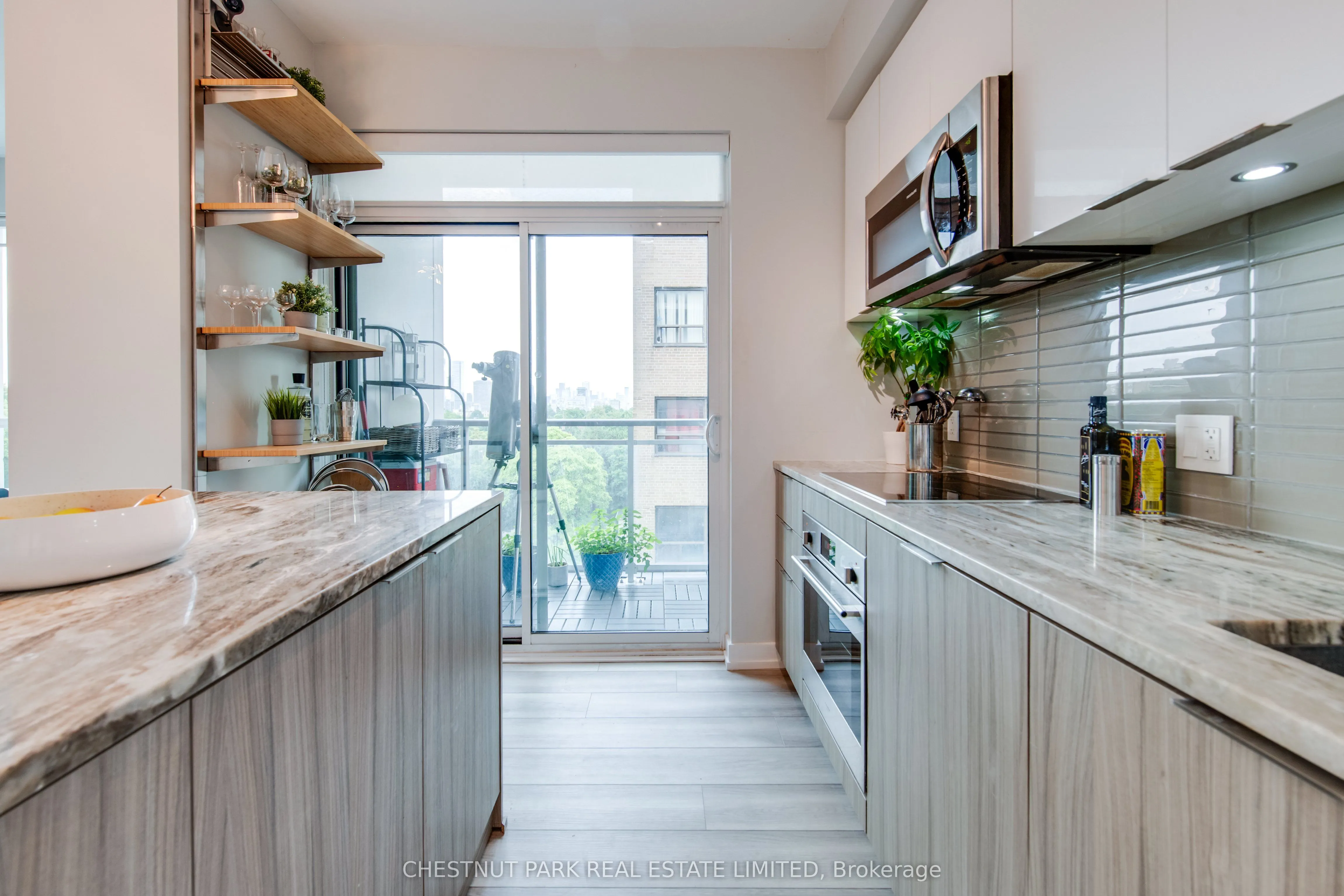 223 St. Clair Avenue W, #614