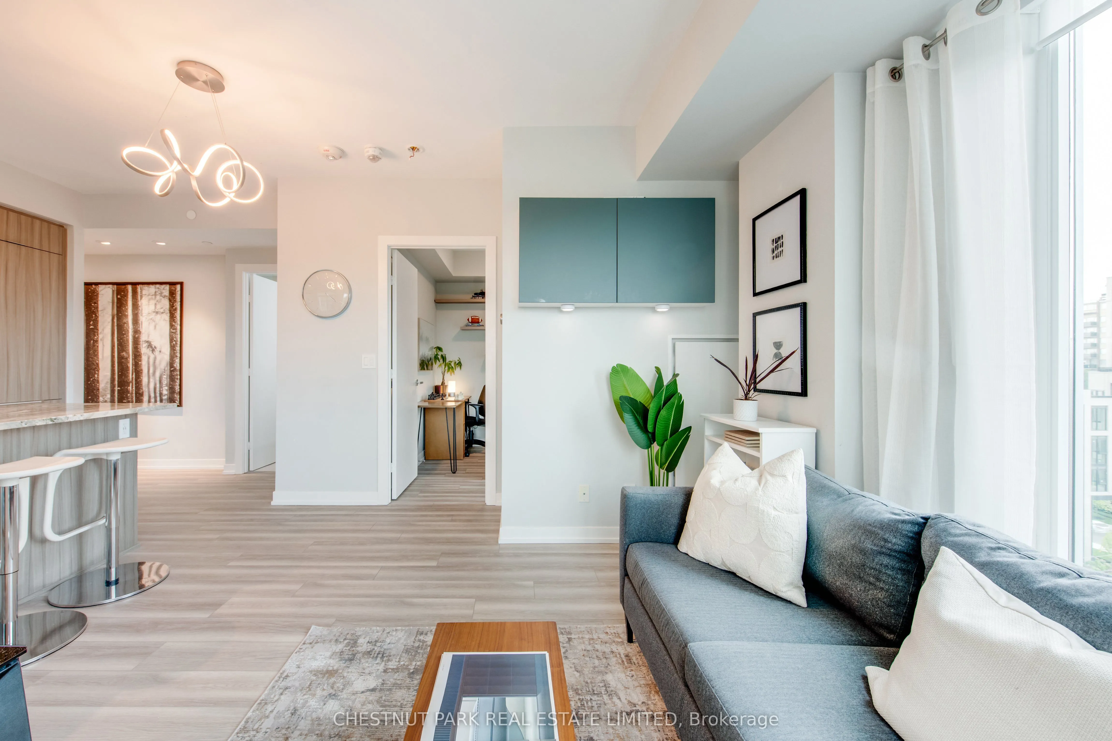 223 St. Clair Avenue W, #614