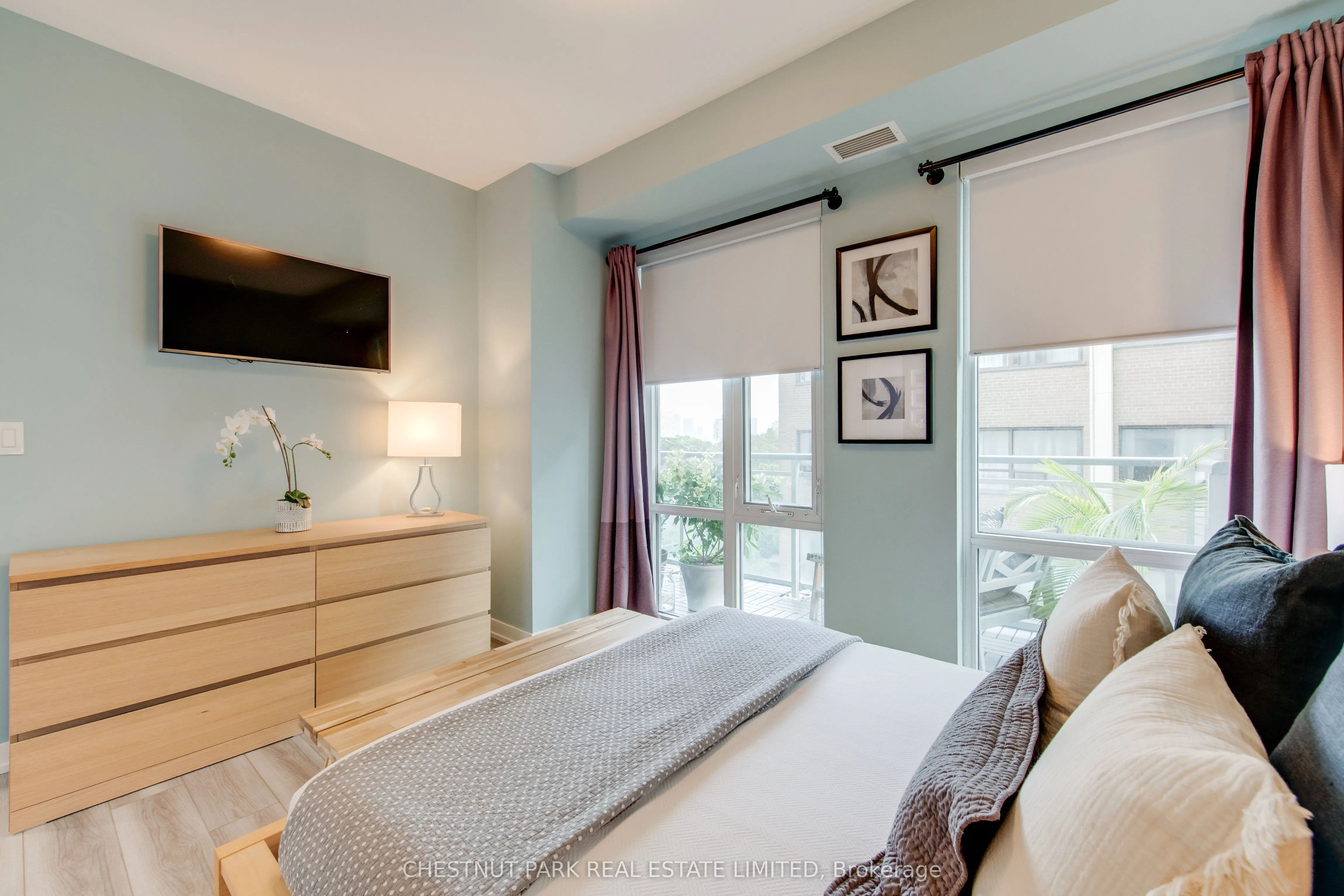 223 St. Clair Avenue W, #614