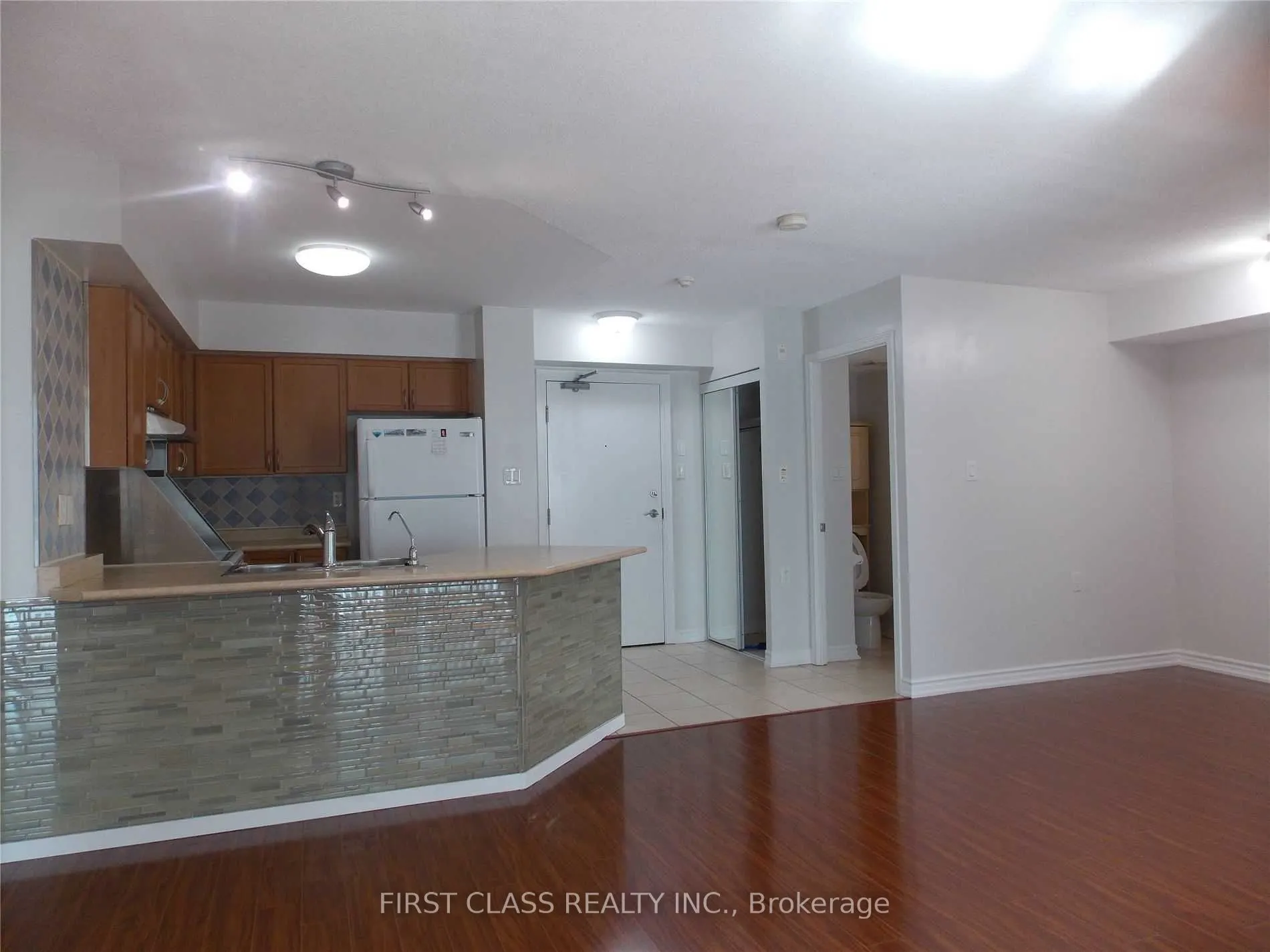 920 Sheppard Avenue W, #308