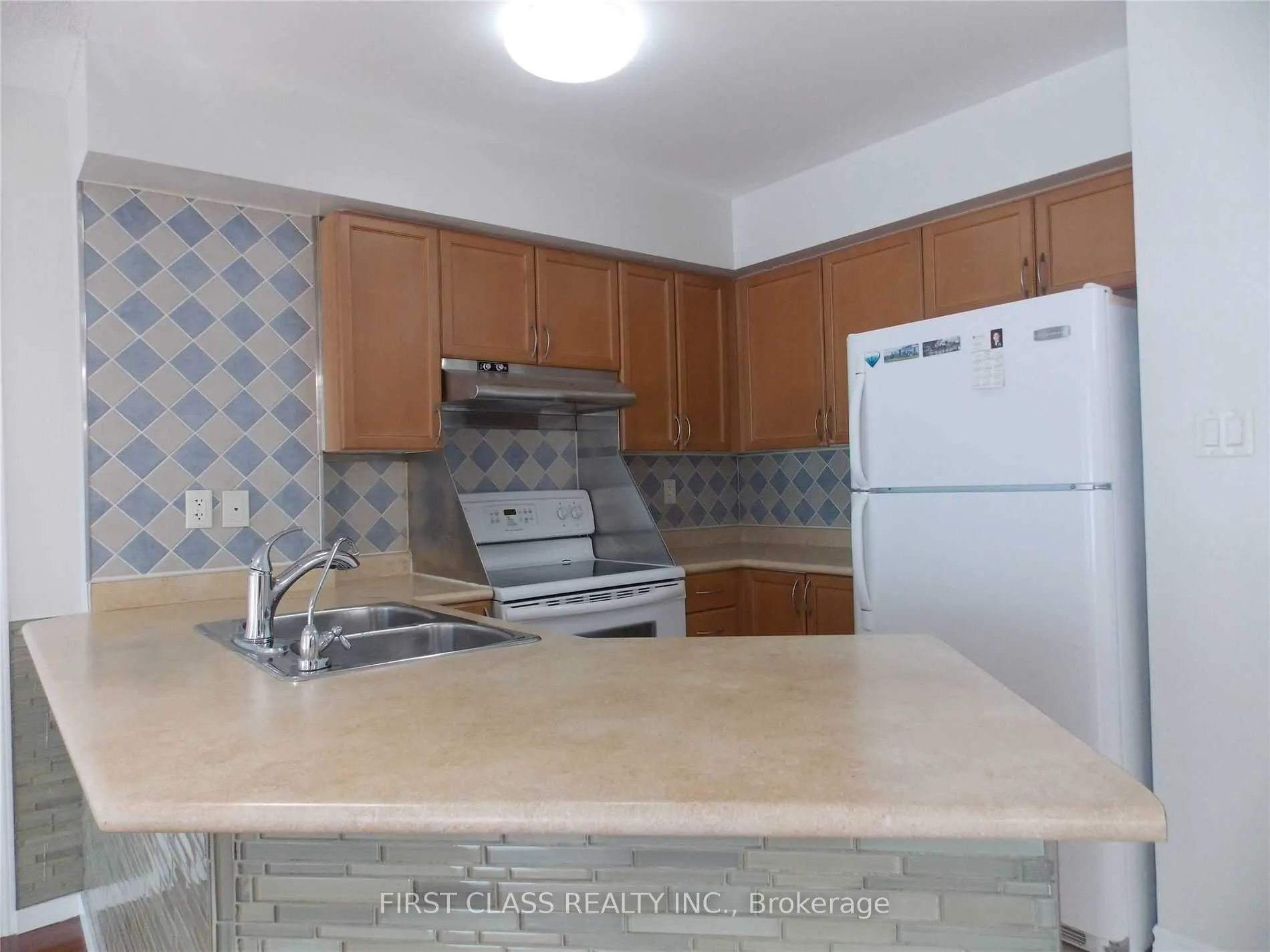 920 Sheppard Avenue W, #308